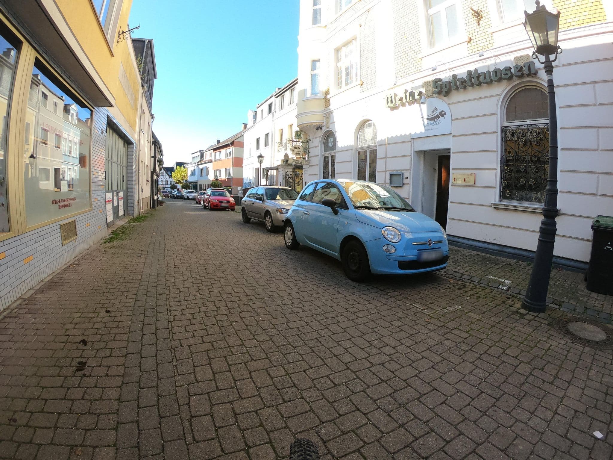 Street view near Weinhaus Hoff, Bad Honnef — © bernd1960 (CC BY-SA · Mapillary)