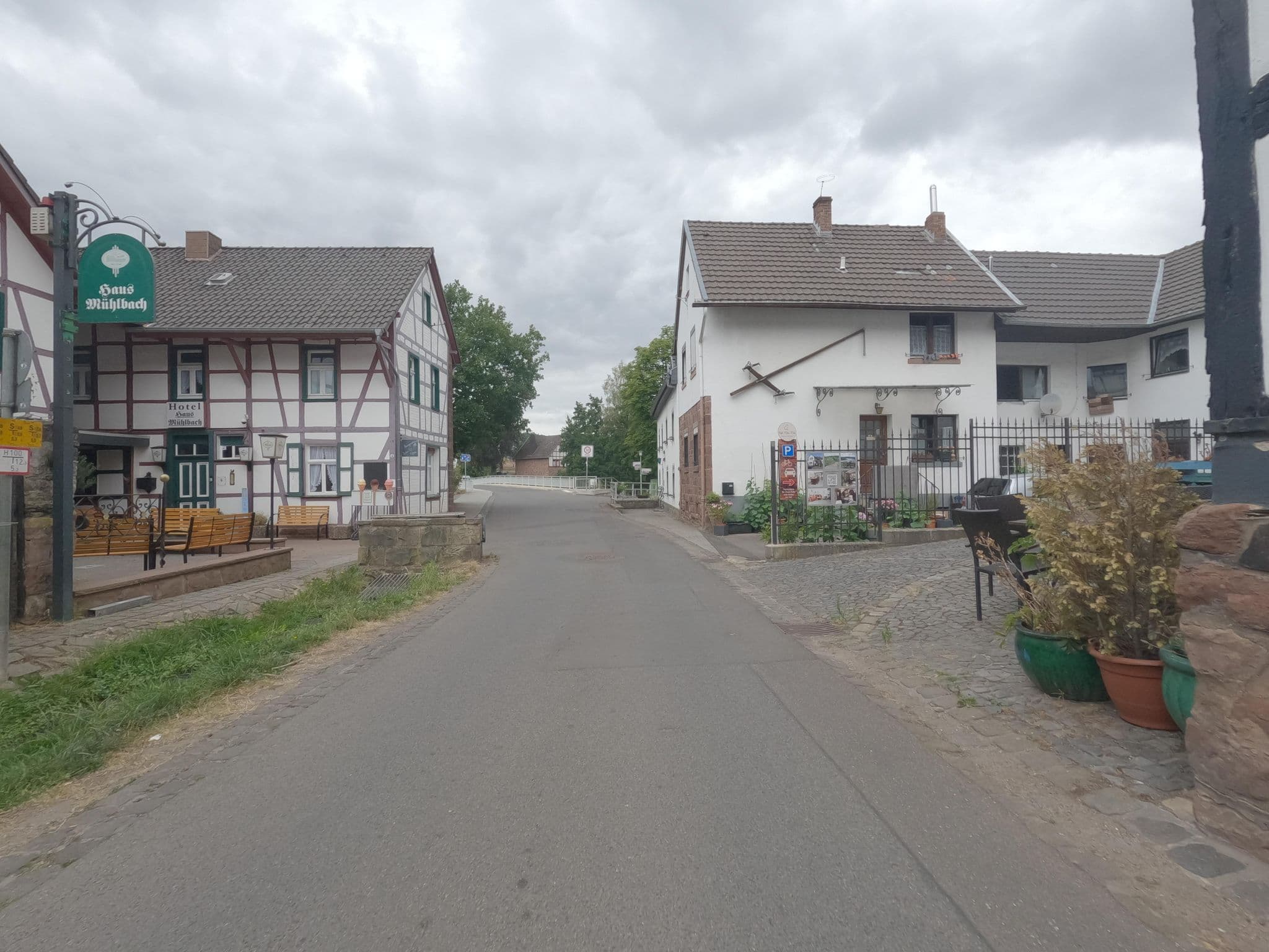 Street view near Haus Mühlbach, Nideggen — © hektor1989 (CC BY-SA · Mapillary)