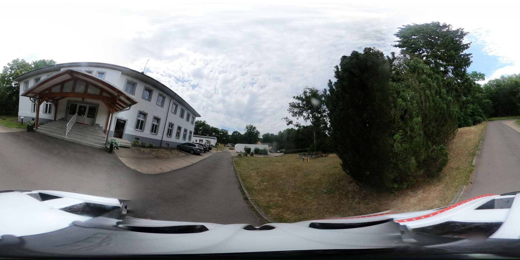 Street view near Waldsee Hotel am Wirchensee, Neuzelle — © Oderradler (CC BY-SA · Mapillary)