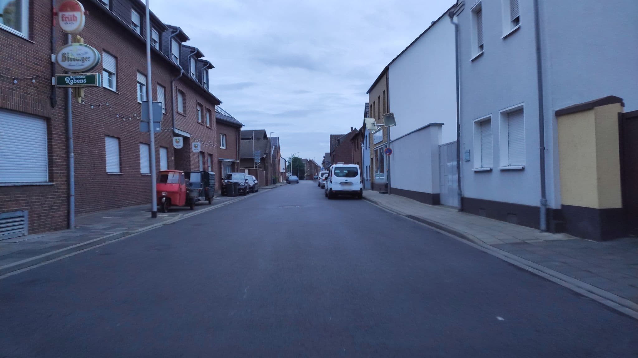 Street view near Gasthof Robens, Dormagen — © maltis (CC BY-SA · Mapillary)