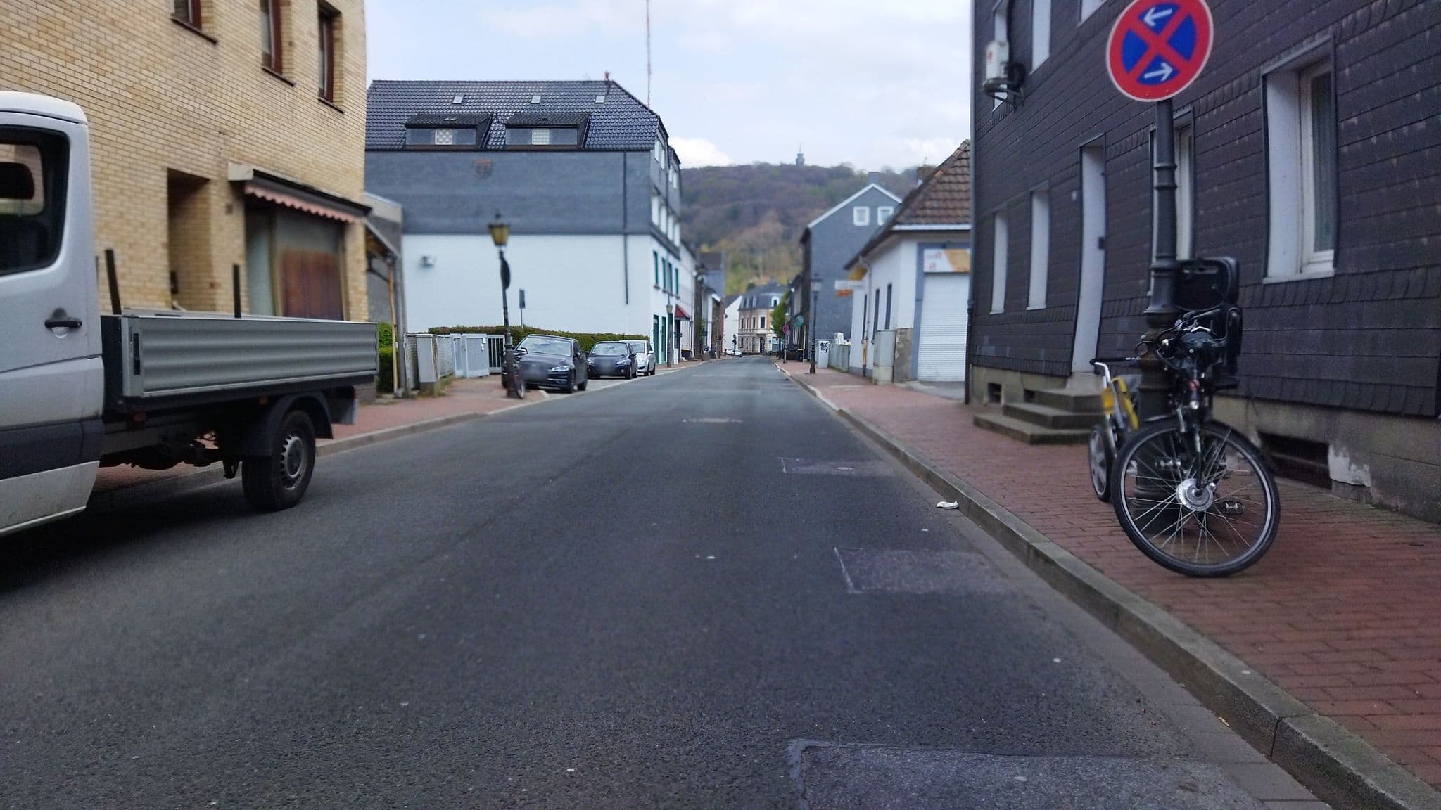 Street view near Alte Vogteier Stube, Velbert — © changchun1 (CC BY-SA · Mapillary)