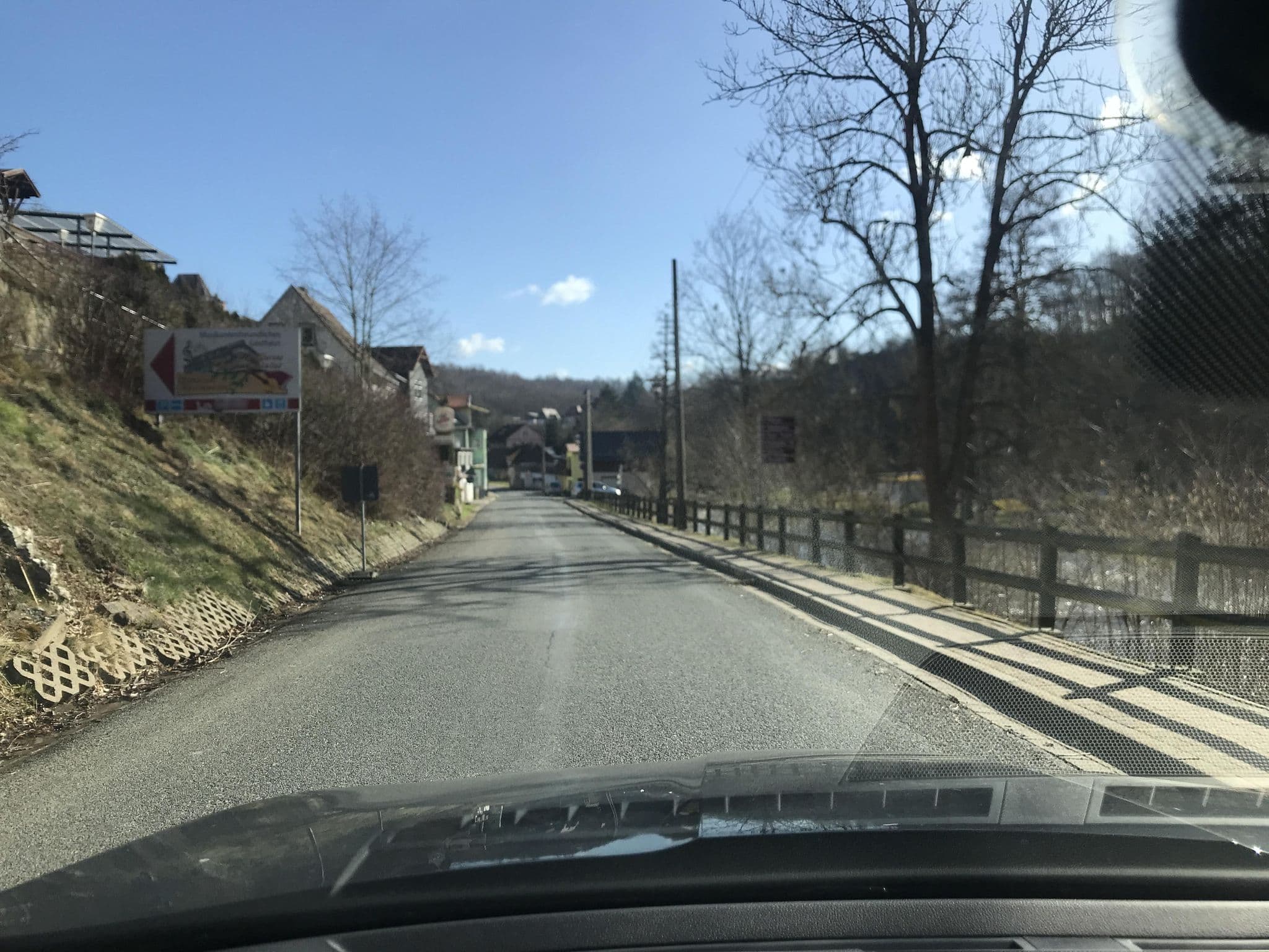 Street view near Zum Harzer Jodlermeister, Hüttenrode — © surveyor99 (CC BY-SA · Mapillary)