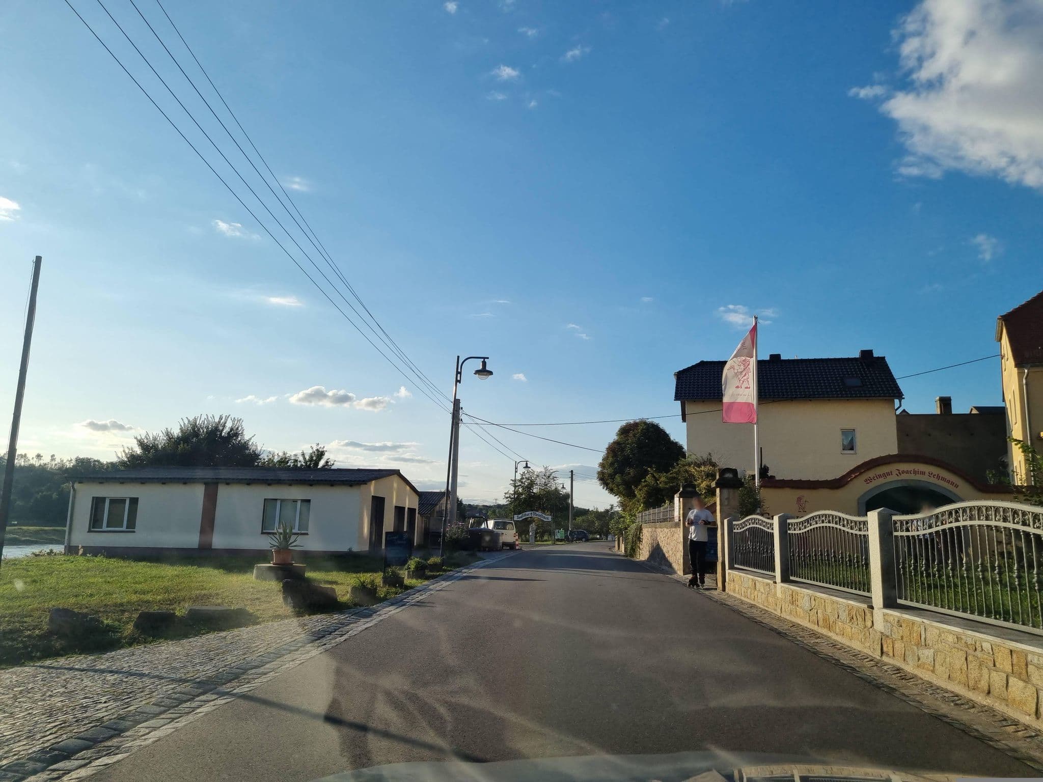 Street view near Privatzimmer Christa Mildner, Weißig — © dsmm (CC BY-SA · Mapillary)