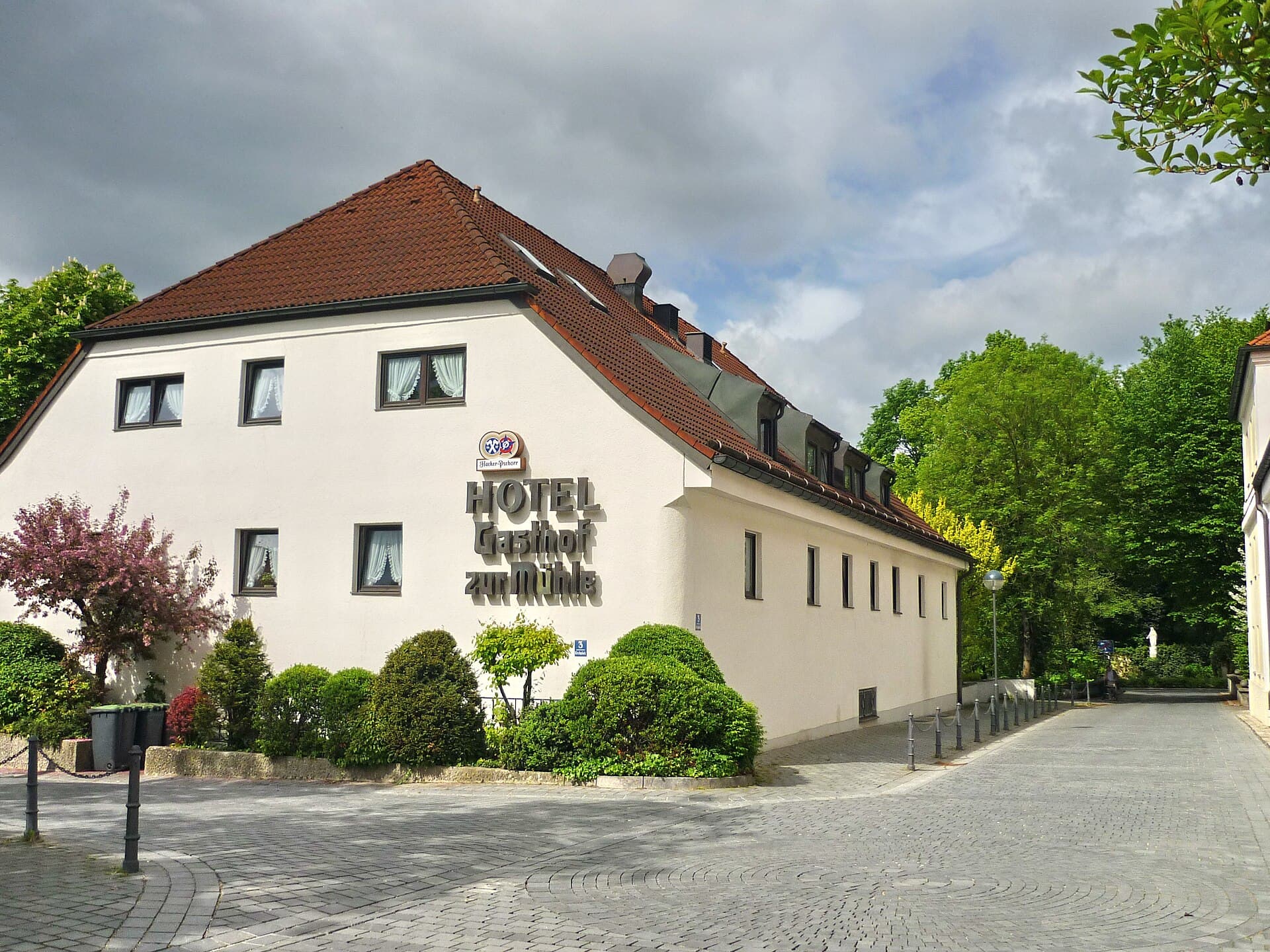 Zur Mühle (via Wikimedia Commons, CC BY 3.0)
