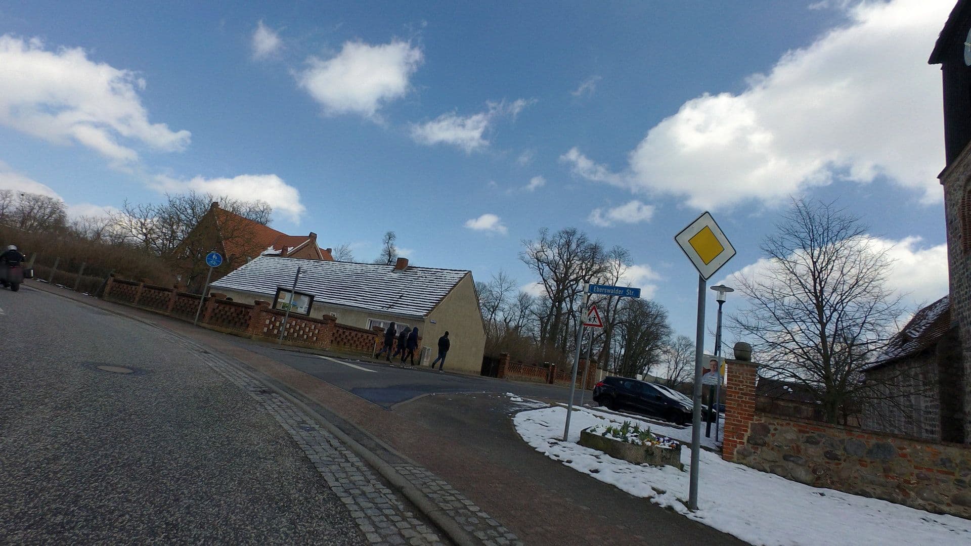 Street view near Omas Speisekammer, Eberswalde — © moenk (CC BY-SA · Mapillary)
