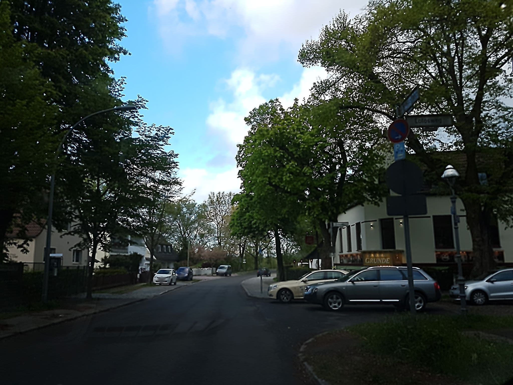 Street view near Naturfreundehaus Hermsdorfer Fließtal, Waidmannslust — © maribert (CC BY-SA · Mapillary)