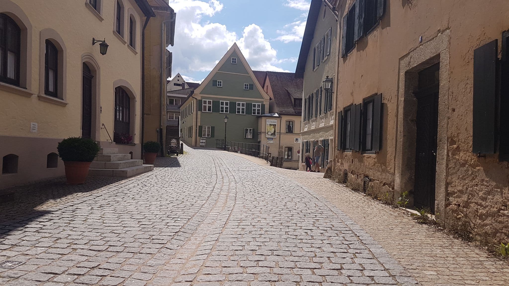 Street view near Hotel Garni "Zum Goldenen Hirschen", Pappenheim — © changchun1 (CC BY-SA · Mapillary)