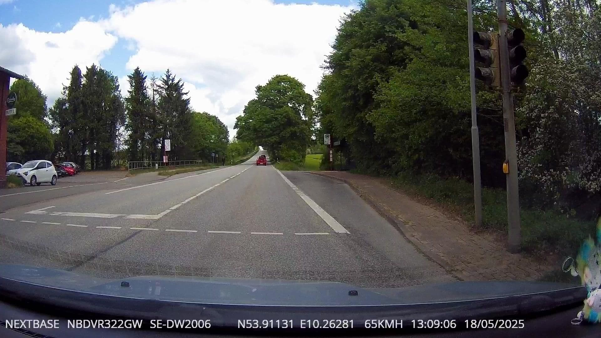 Street view near Dunker's Gasthof, Fahrenkrug — © Dancingman (CC BY-SA · Mapillary)