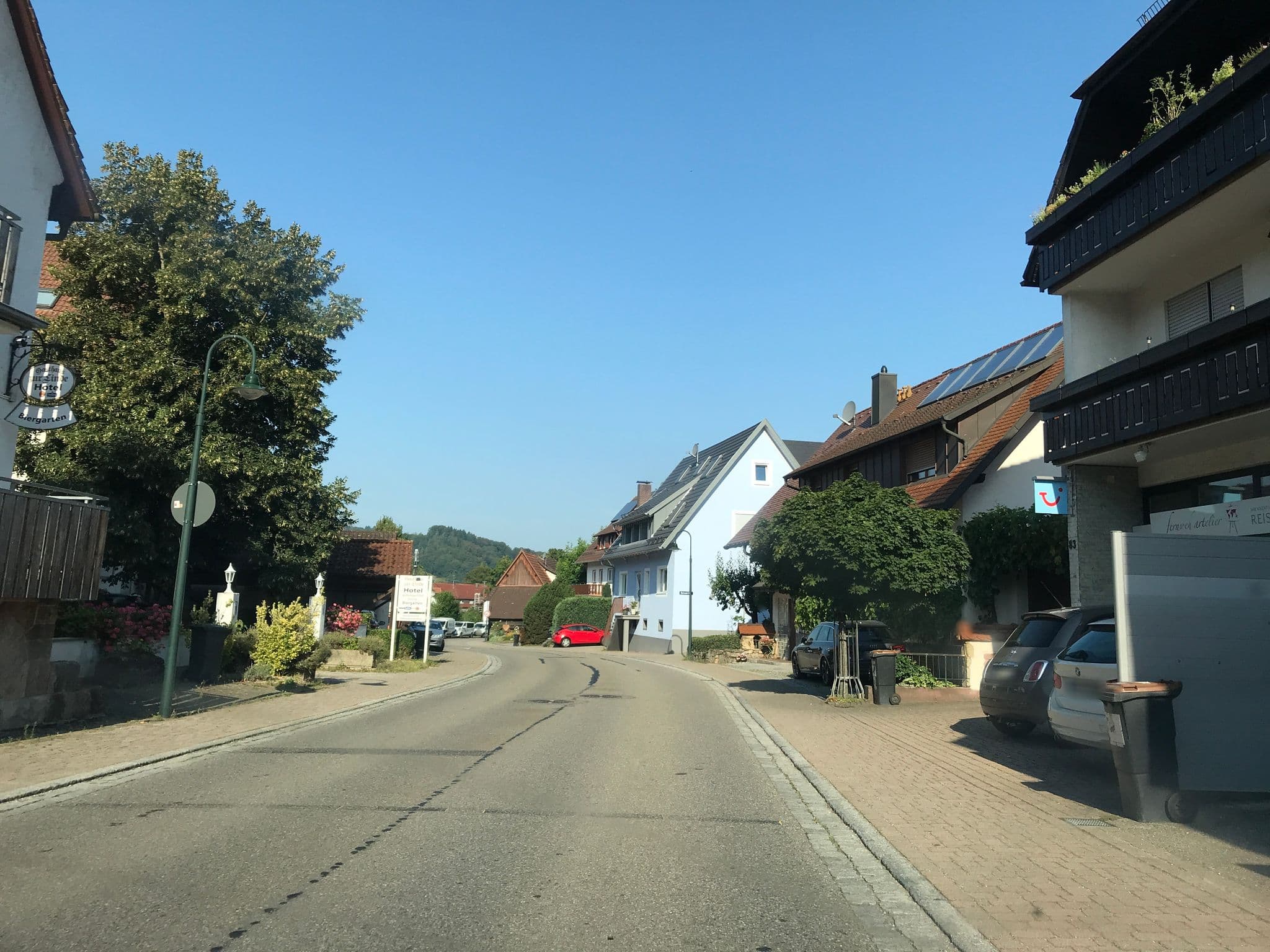 Street view near Gasthaus zur Linde, Waldkirch — © tbkrtz (CC BY-SA · Mapillary)