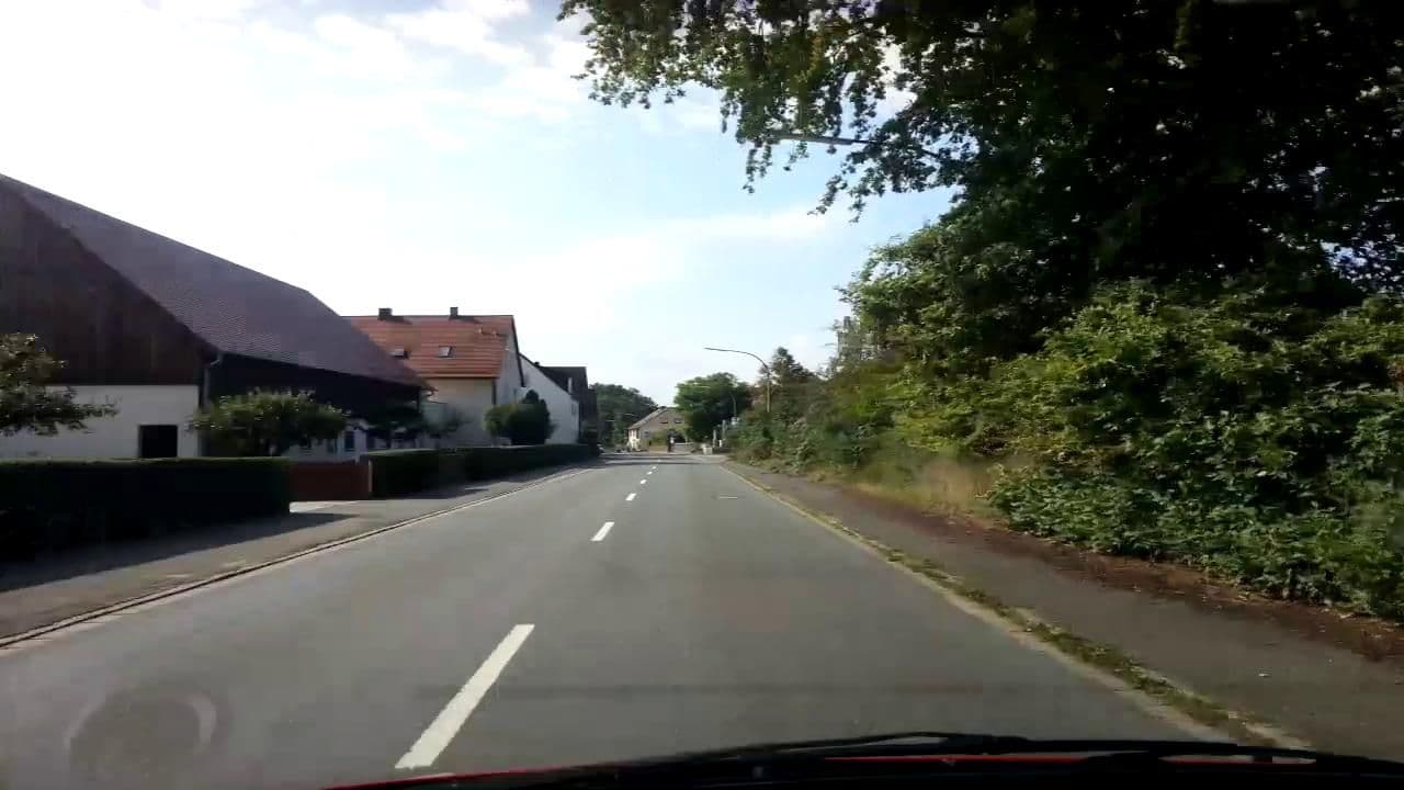 Street view near Schwarzer Amboss, Hausen — © r66 (CC BY-SA · Mapillary)
