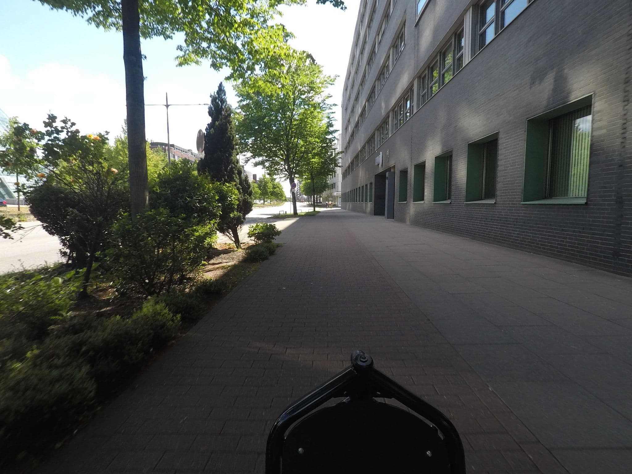 Street view near Ambassador, Hamburg-Mitte — © mjay (CC BY-SA · Mapillary)