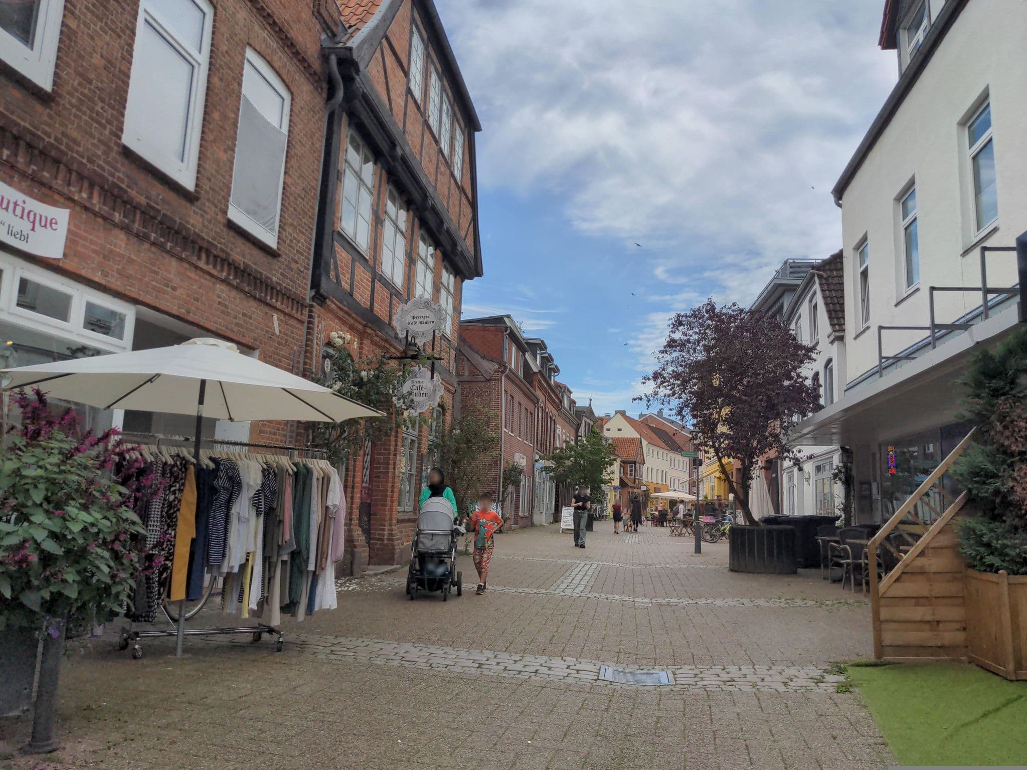 Street view near Preetzer Cafè-Stuben, Preetz — © rasmustravemnd (CC BY-SA · Mapillary)