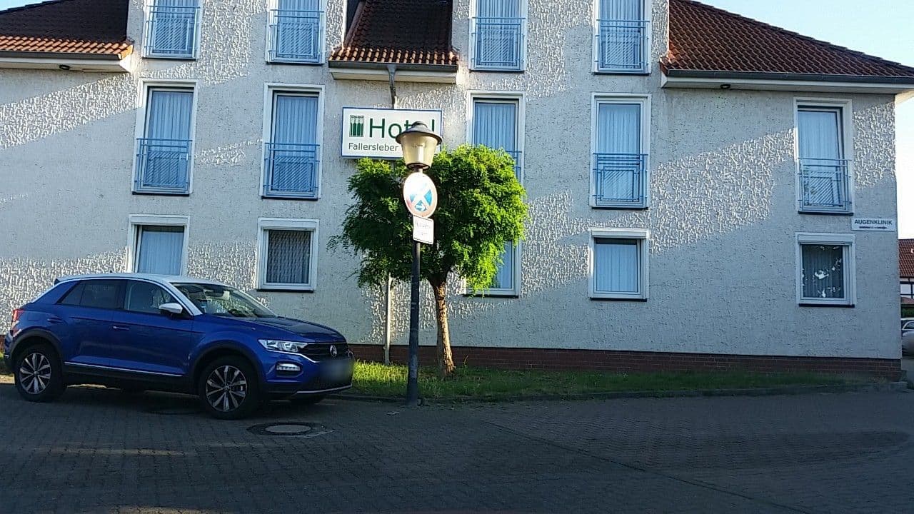 Street view near Fallersleben Spieker, Westhagen — © tian (CC BY-SA · Mapillary)