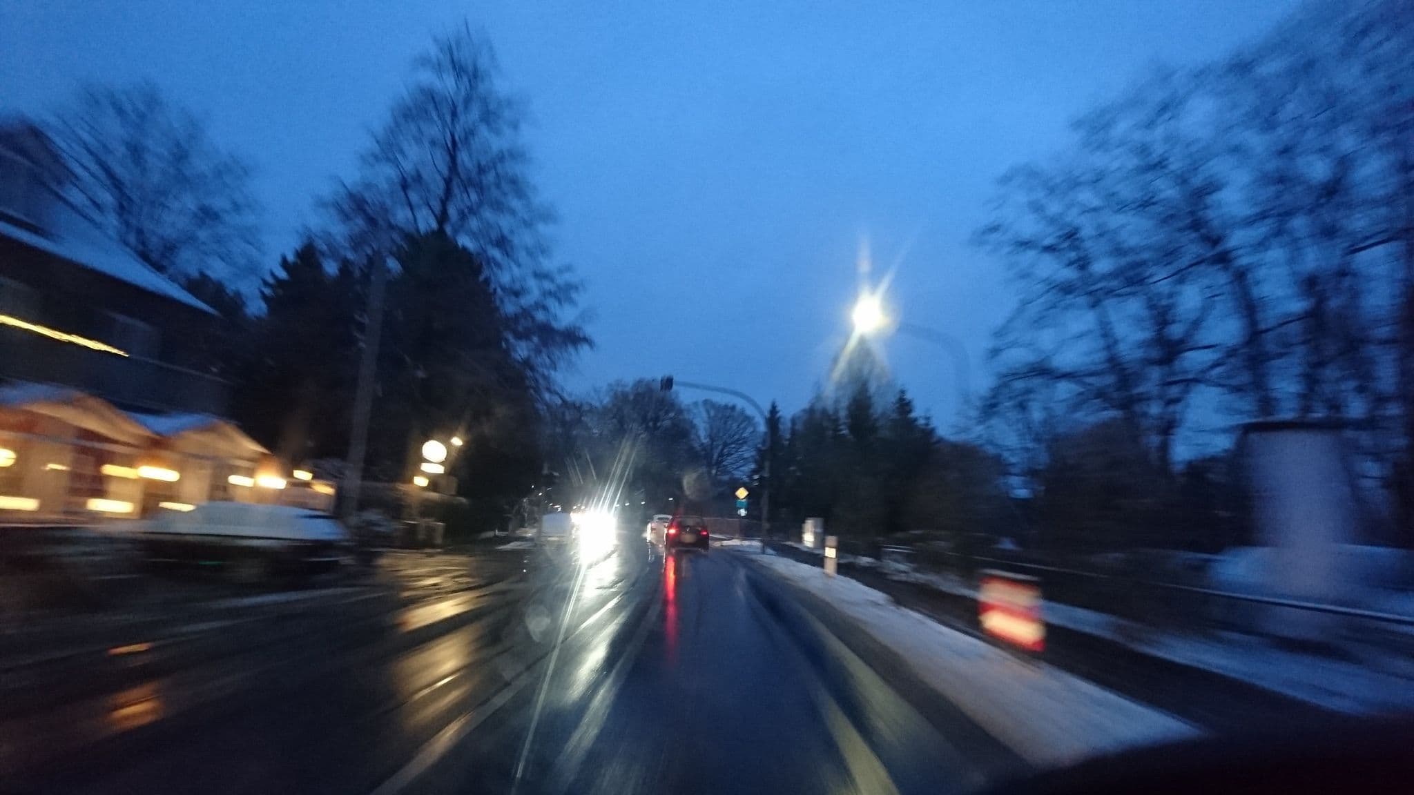 Street view near Hotel Krupunder Park, Halstenbek — © kevinq (CC BY-SA · Mapillary)