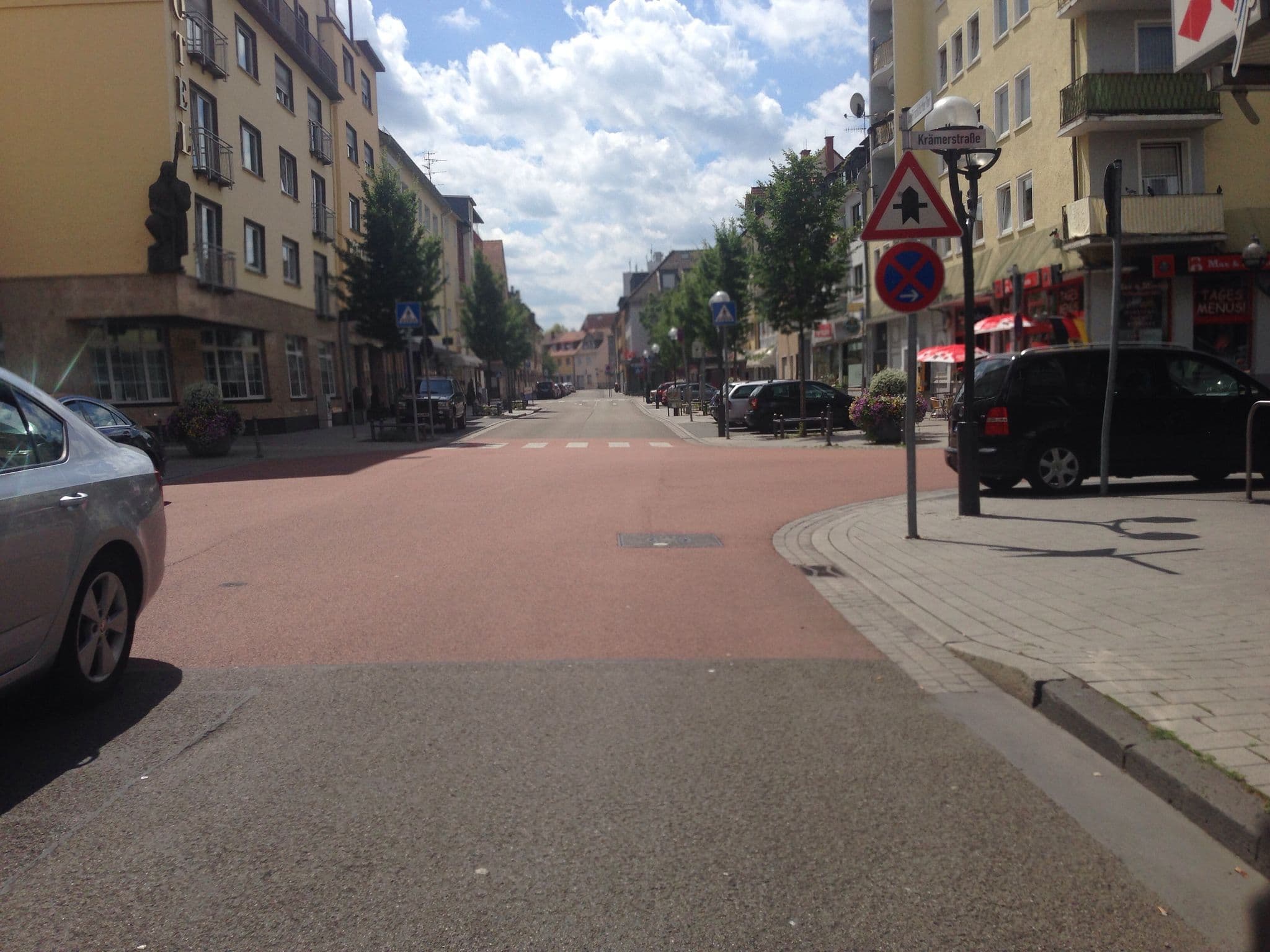 Street view near Riesen Junior, Hanau am Main — © flidolin (CC BY-SA · Mapillary)