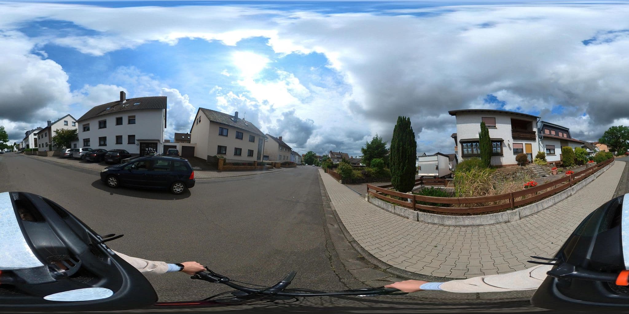 Street view near Hotel Garni Heller, Rodgau — © stadtraumGmbH (CC BY-SA · Mapillary)
