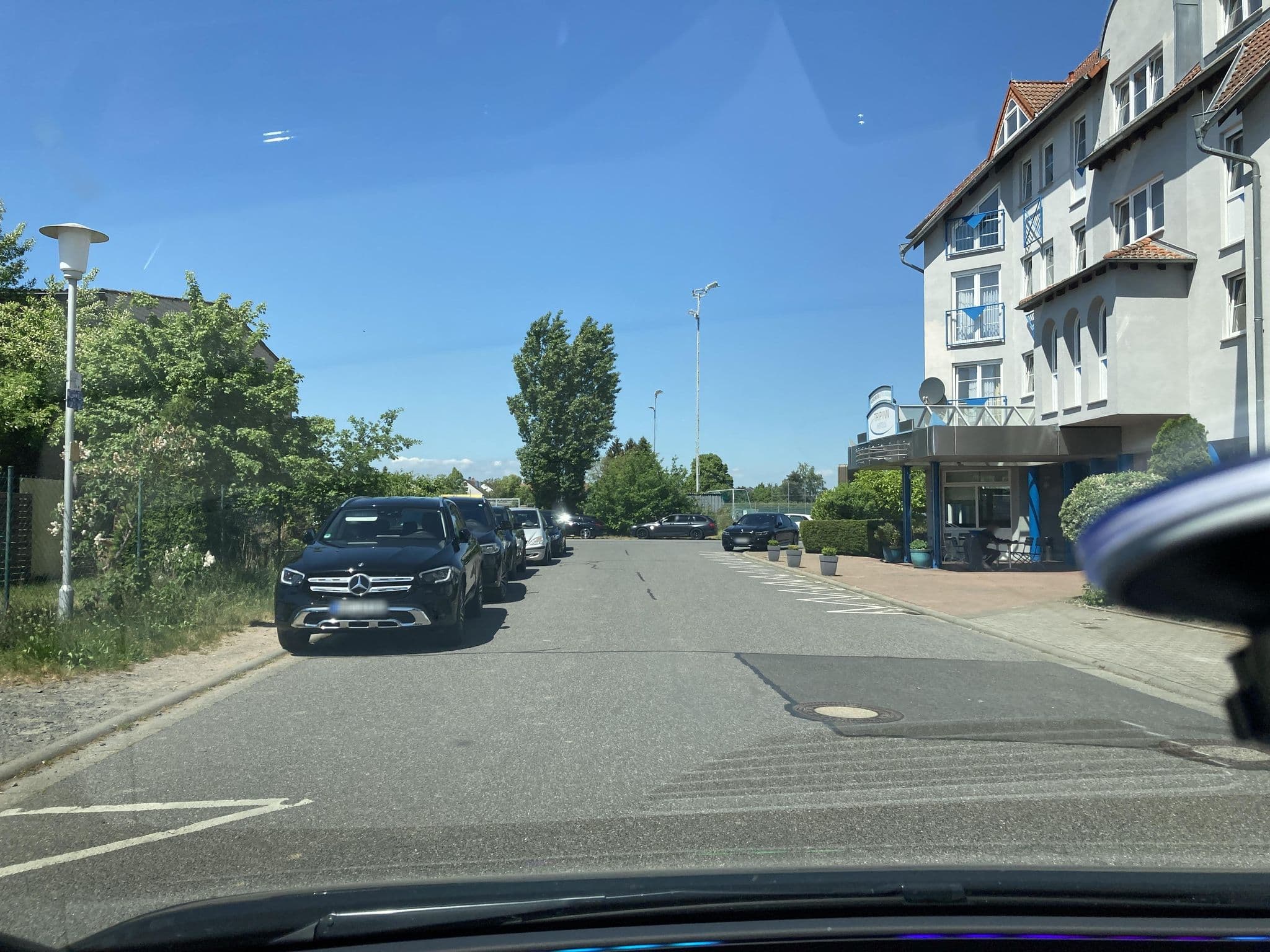 Street view near TRIP INN Kongresshotel Rodgau, Rodgau — © robffm (CC BY-SA · Mapillary)