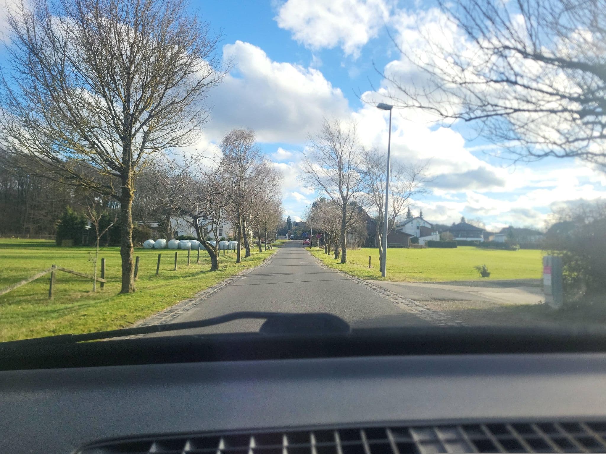 Street view near GUT finden WOLFGARTEN, Heimbach — © walldi222 (CC BY-SA · Mapillary)