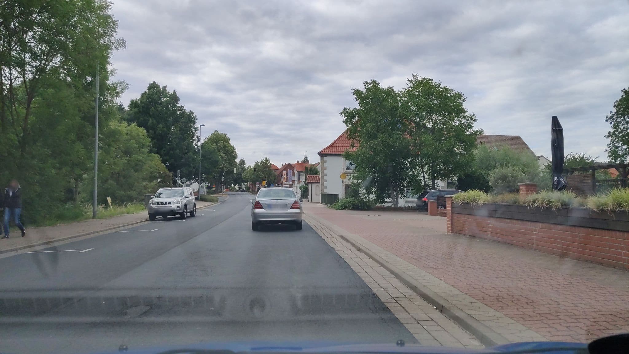 Street view near zeitlos - Hotel & Restaurant am Fuchsbach, Pattensen — © cageythree (CC BY-SA · Mapillary)