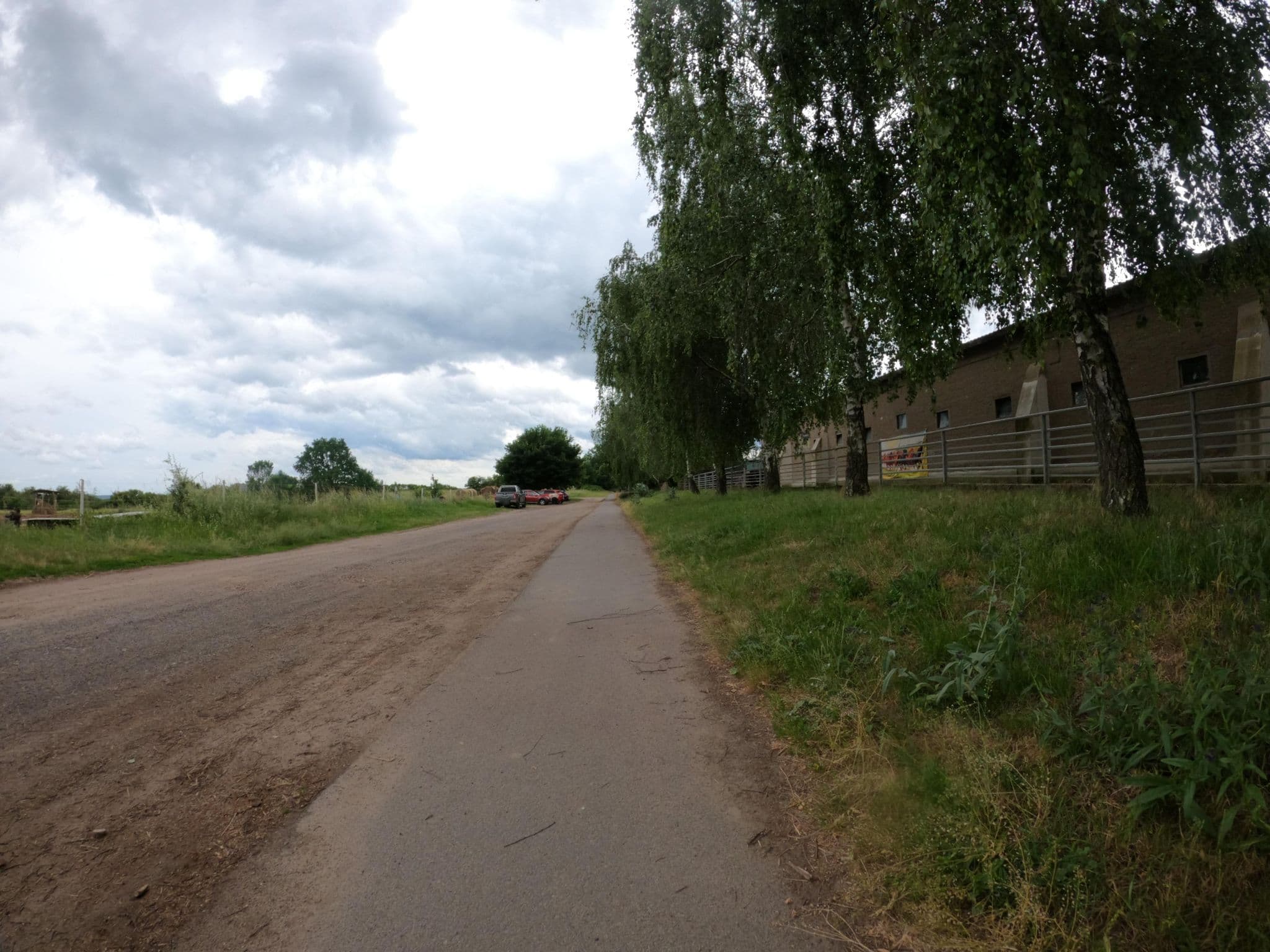 Street view near Birkenhof Reit- & Pensionsstall, Lebus — © masterofnoroad (CC BY-SA · Mapillary)