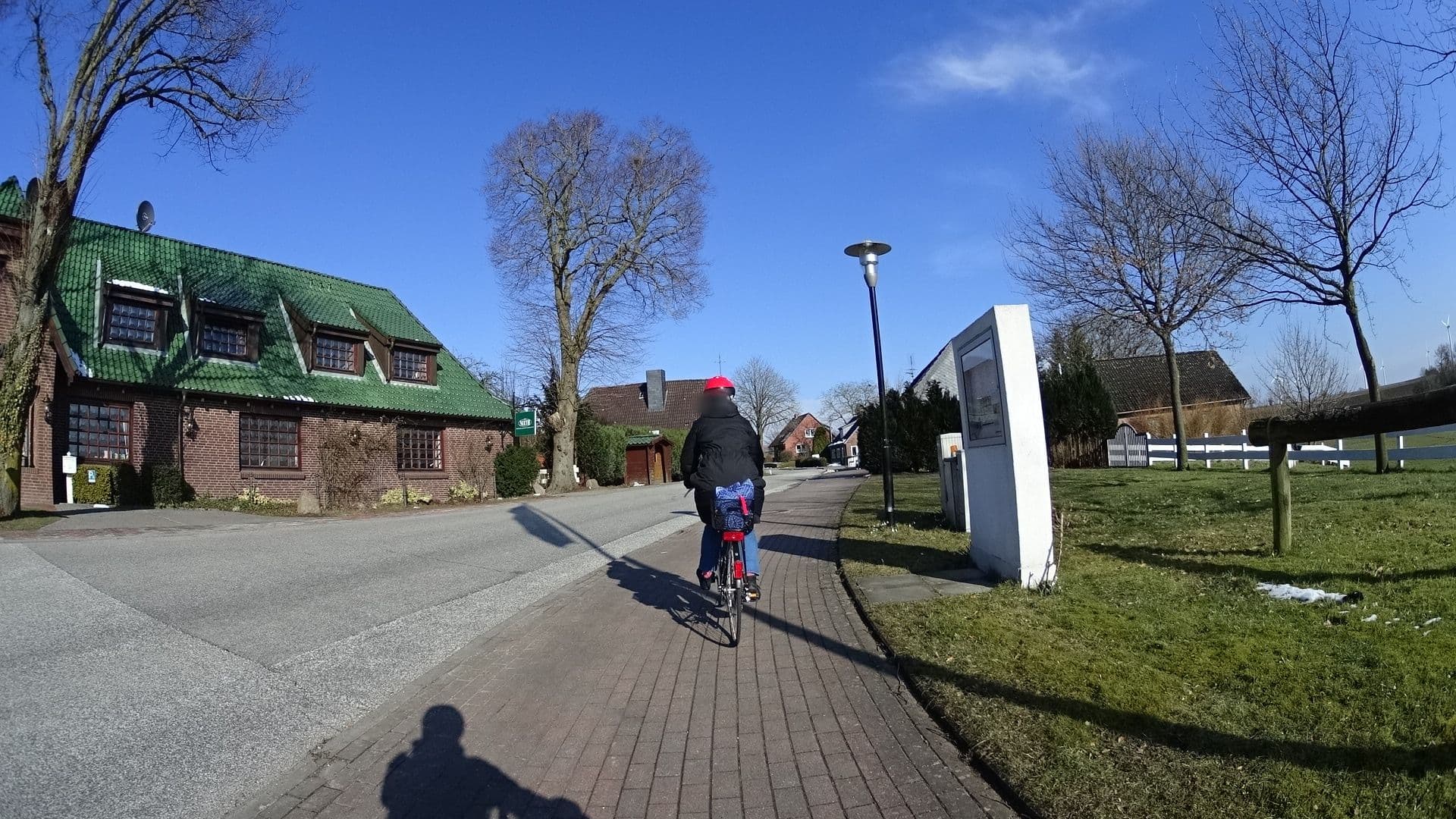 Street view near Flair Hotel Neeth, Schellhorn — © sashazykov (CC BY-SA · Mapillary)
