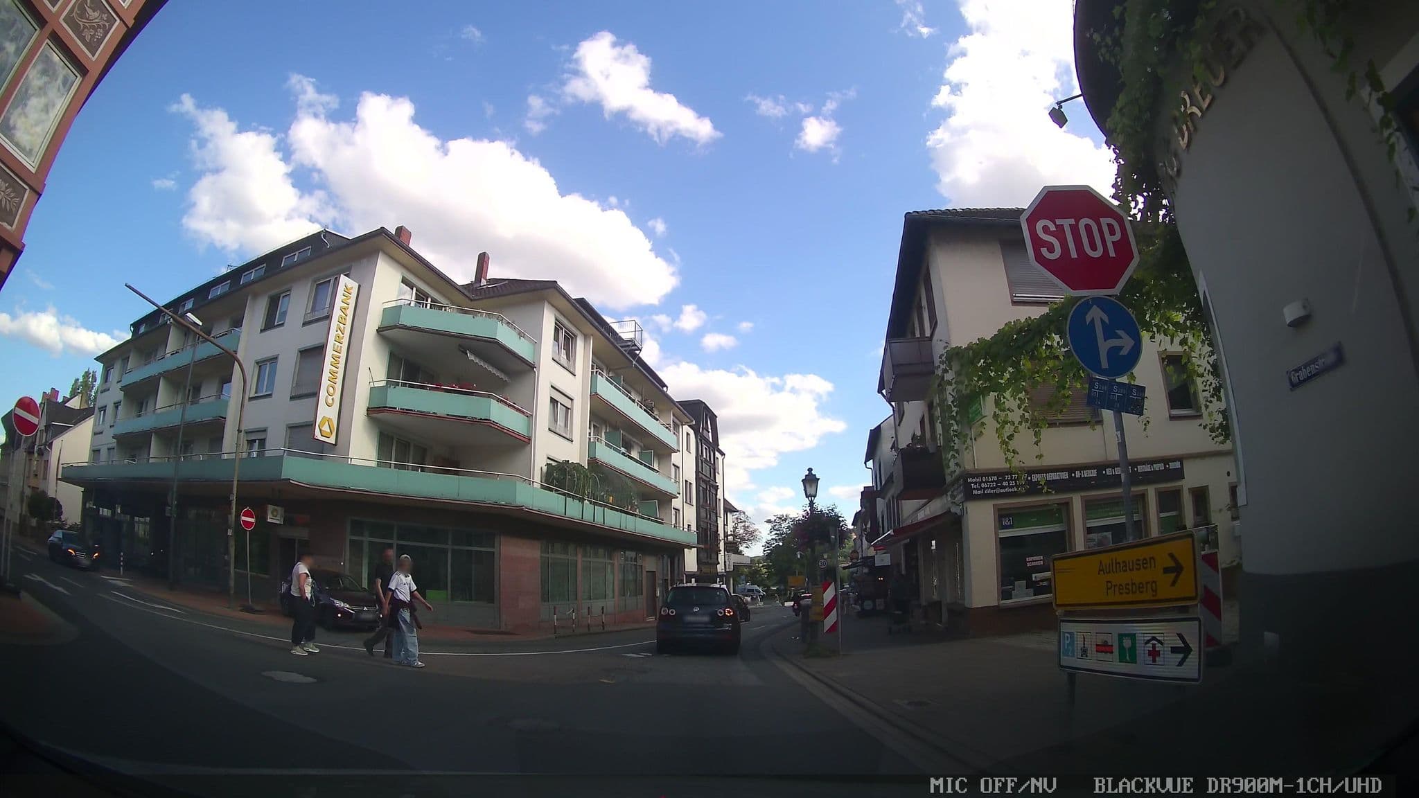 Street view near Rüdesheimer Hof, Rüdesheim am Rhein — © chuck (CC BY-SA · Mapillary)