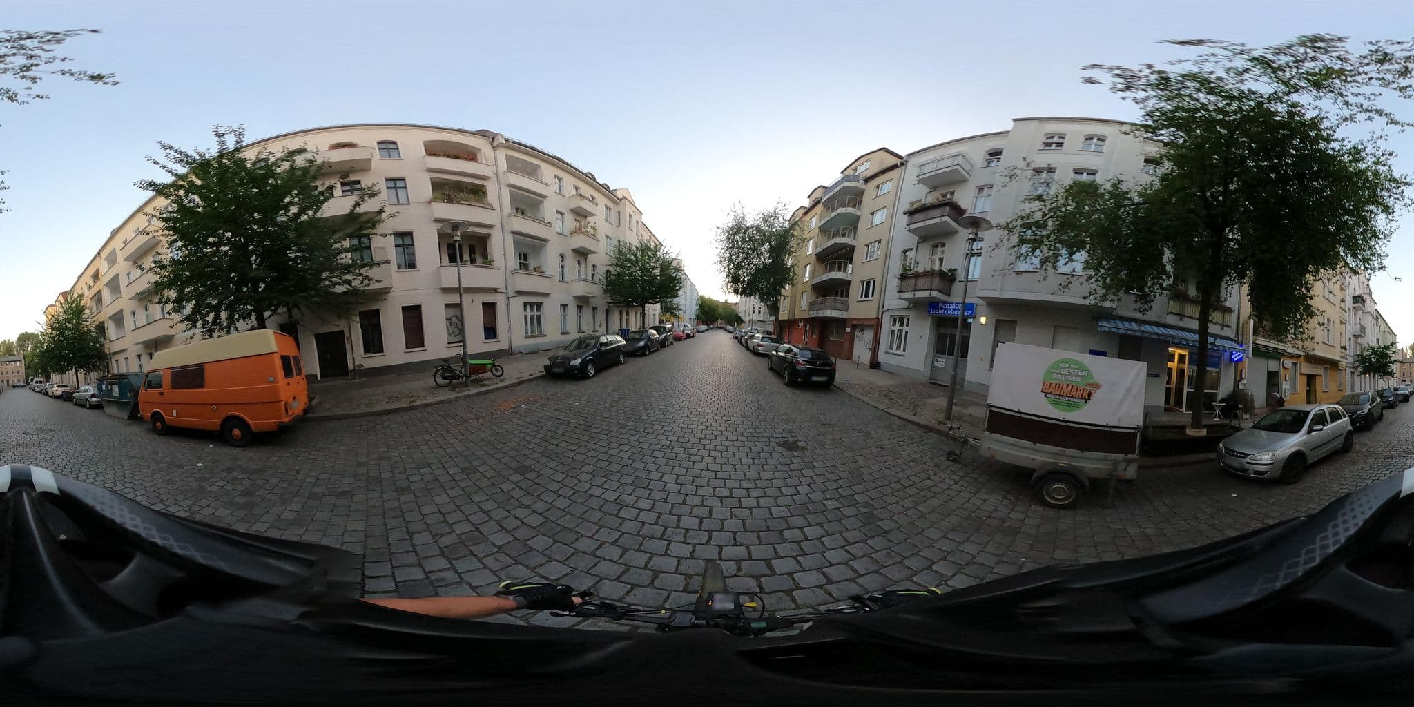 Street view near Pension Adamshof, Rummelsburg — © stefanhrt (CC BY-SA · Mapillary)