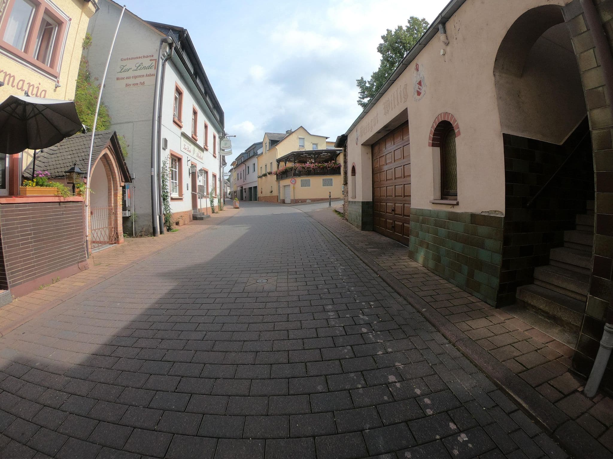 Street view near Landgasthof Germania, Aulhausen — © bernd1960 (CC BY-SA · Mapillary)