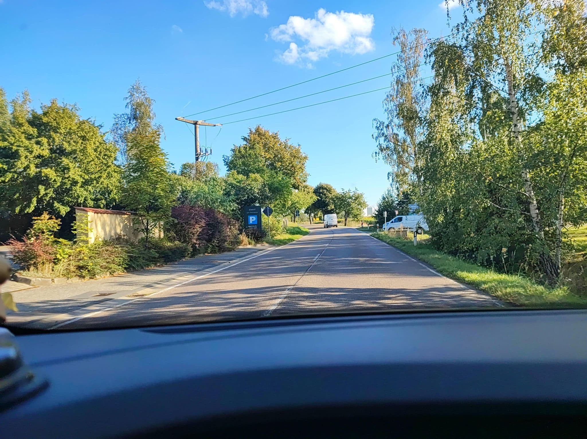 Street view near Zur Ausspanne, Klipphausen — © DietAugustin (CC BY-SA · Mapillary)