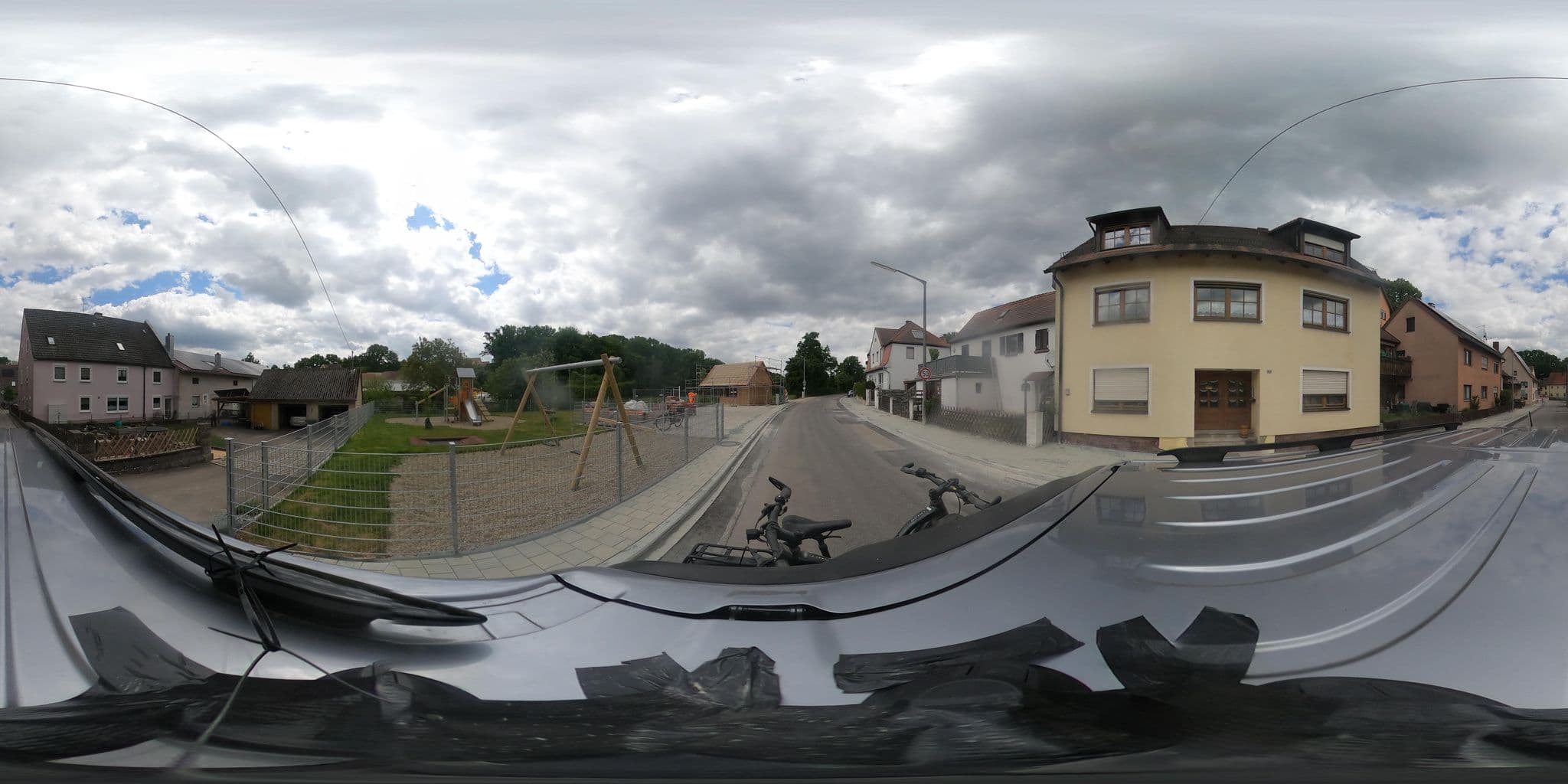 Street view near Gasthaus zum goldenen Hirschen, Windsbach — © Mobilitaetswerk (CC BY-SA · Mapillary)