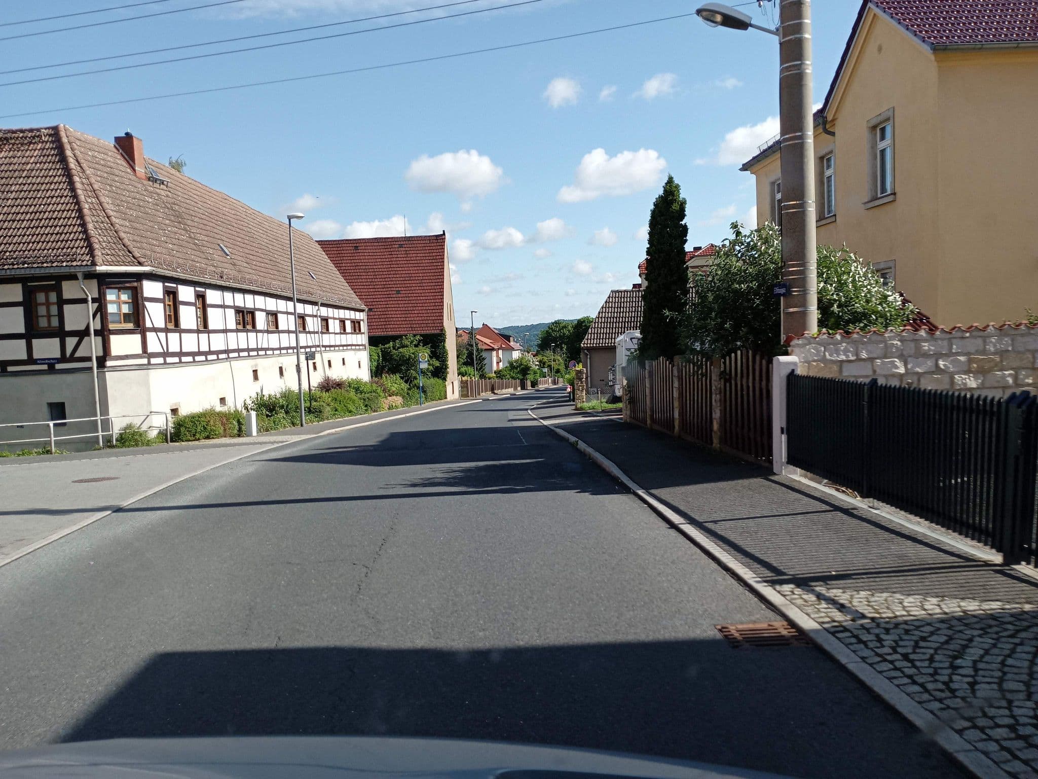 Street view near Landhaus Hempel, Gorbitz — © atze02 (CC BY-SA · Mapillary)