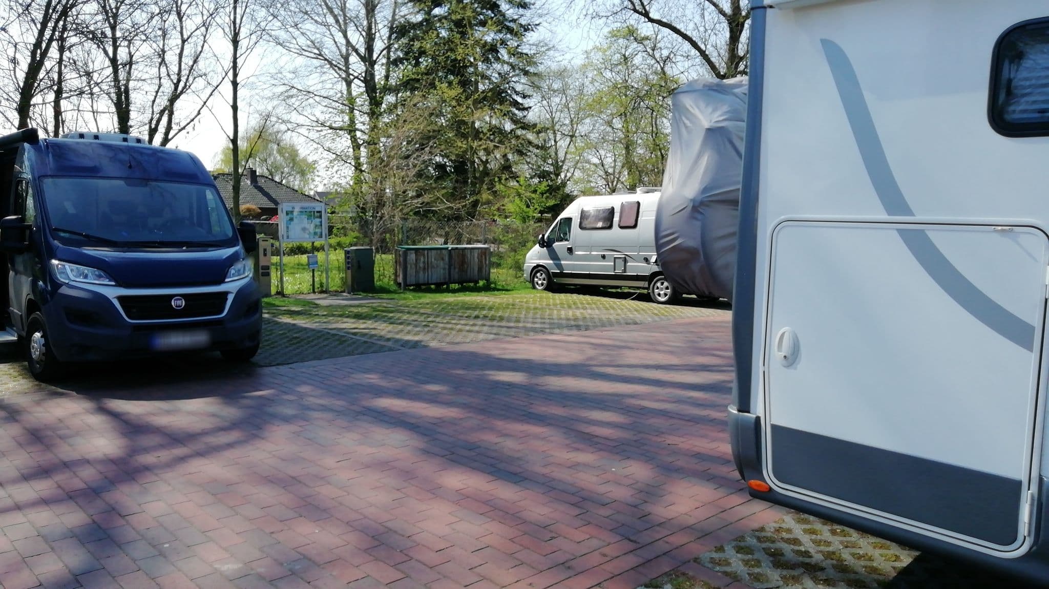 Street view near Friedhofsweg, Weener — © fischtown (CC BY-SA · Mapillary)