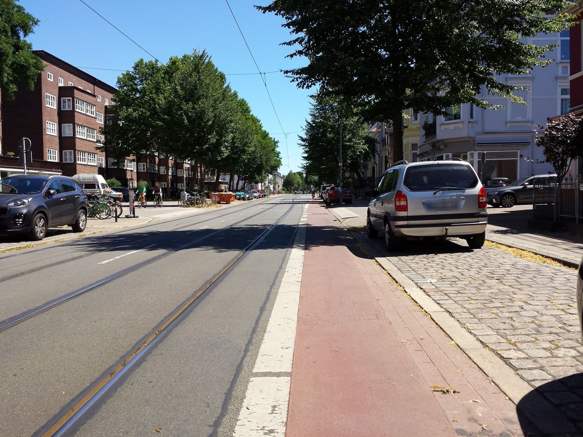 Street view near H5 Hotel, Bremen — © hubert87 (CC BY-SA · Mapillary)