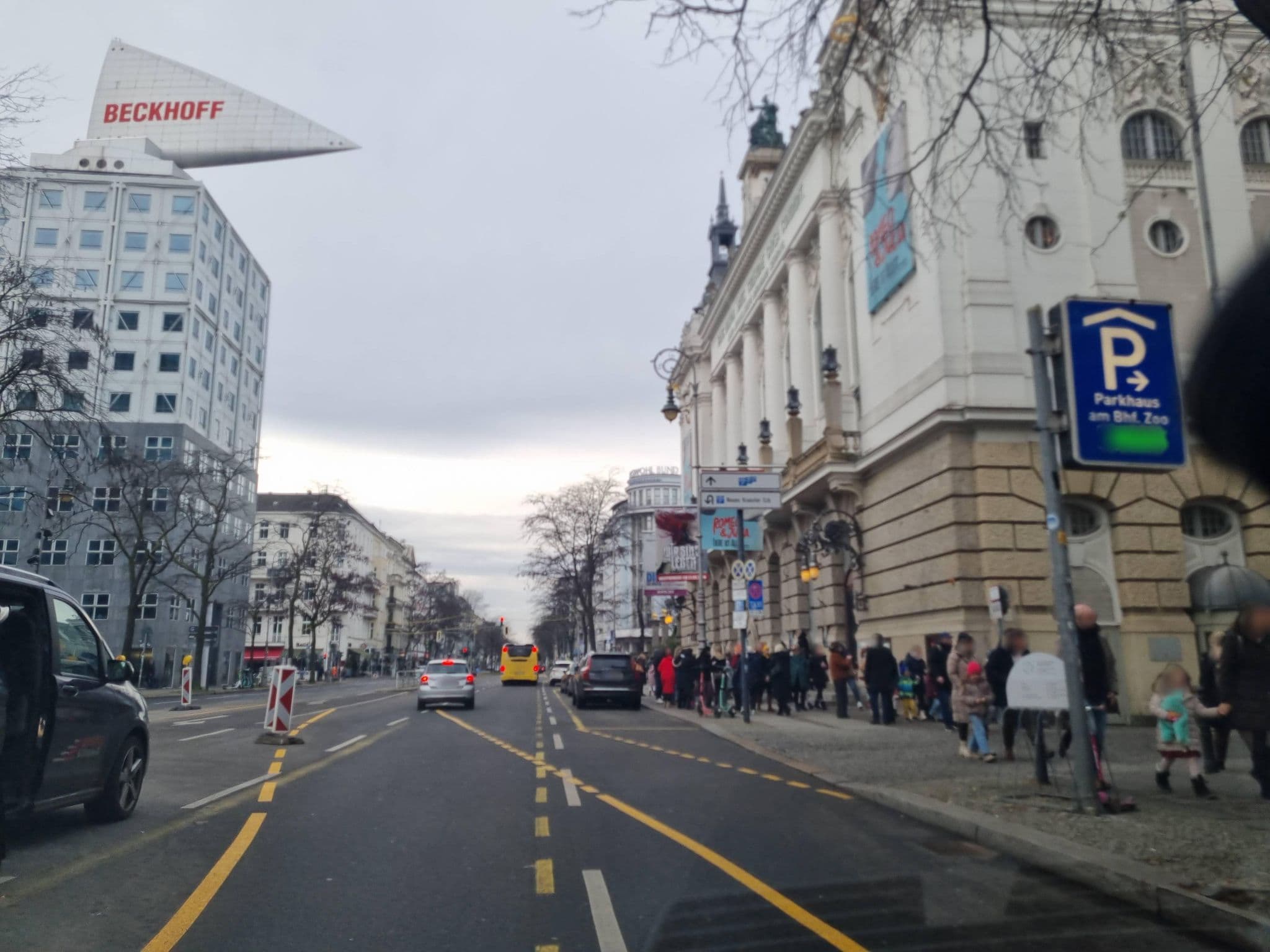 Street view near Motel One Berlin-Ku'Damm, Schöneberg — © dsmm (CC BY-SA · Mapillary)