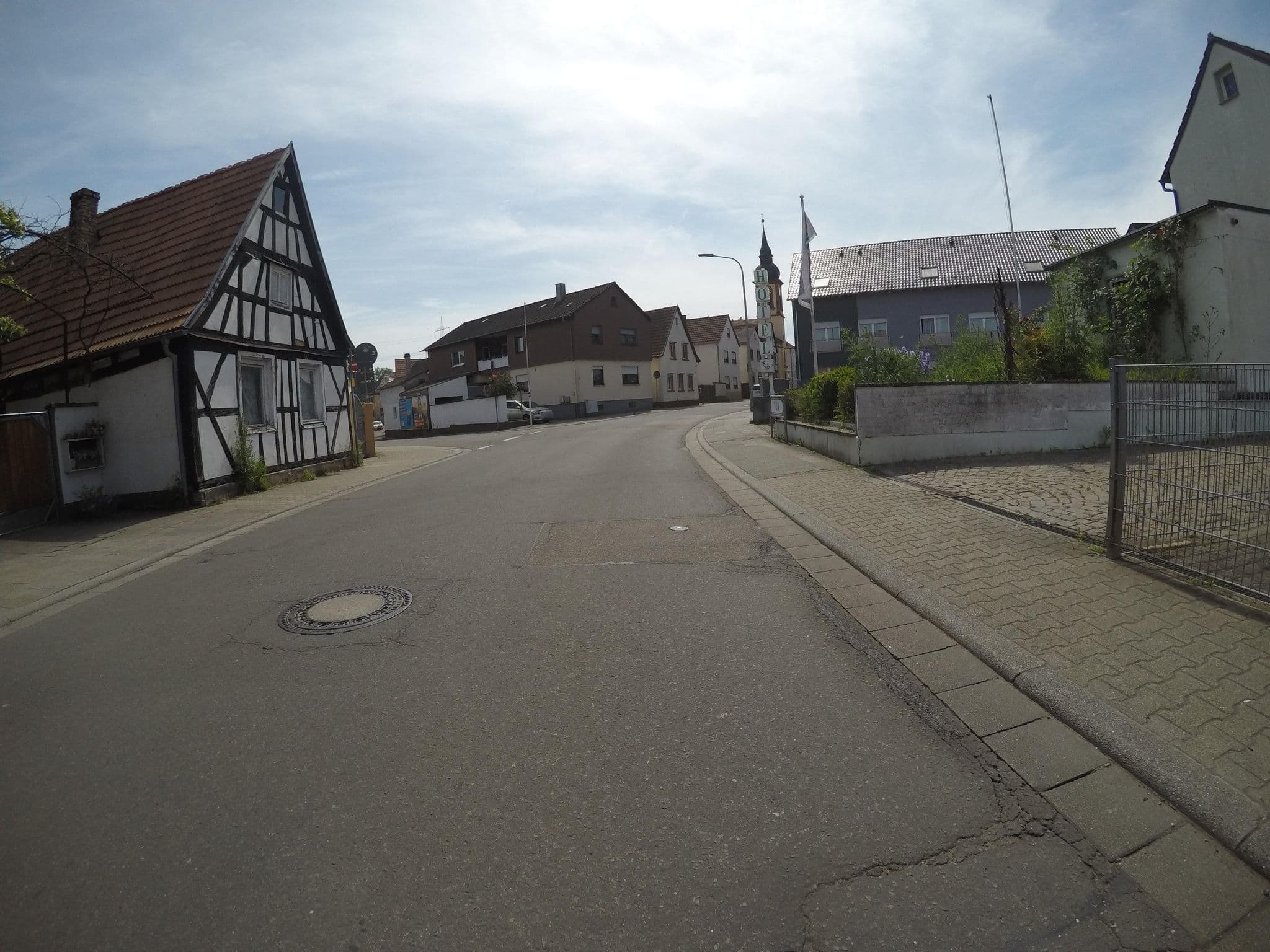 Street view near Hotel Zum Hirsch, Wörth am Rhein — © mfa (CC BY-SA · Mapillary)