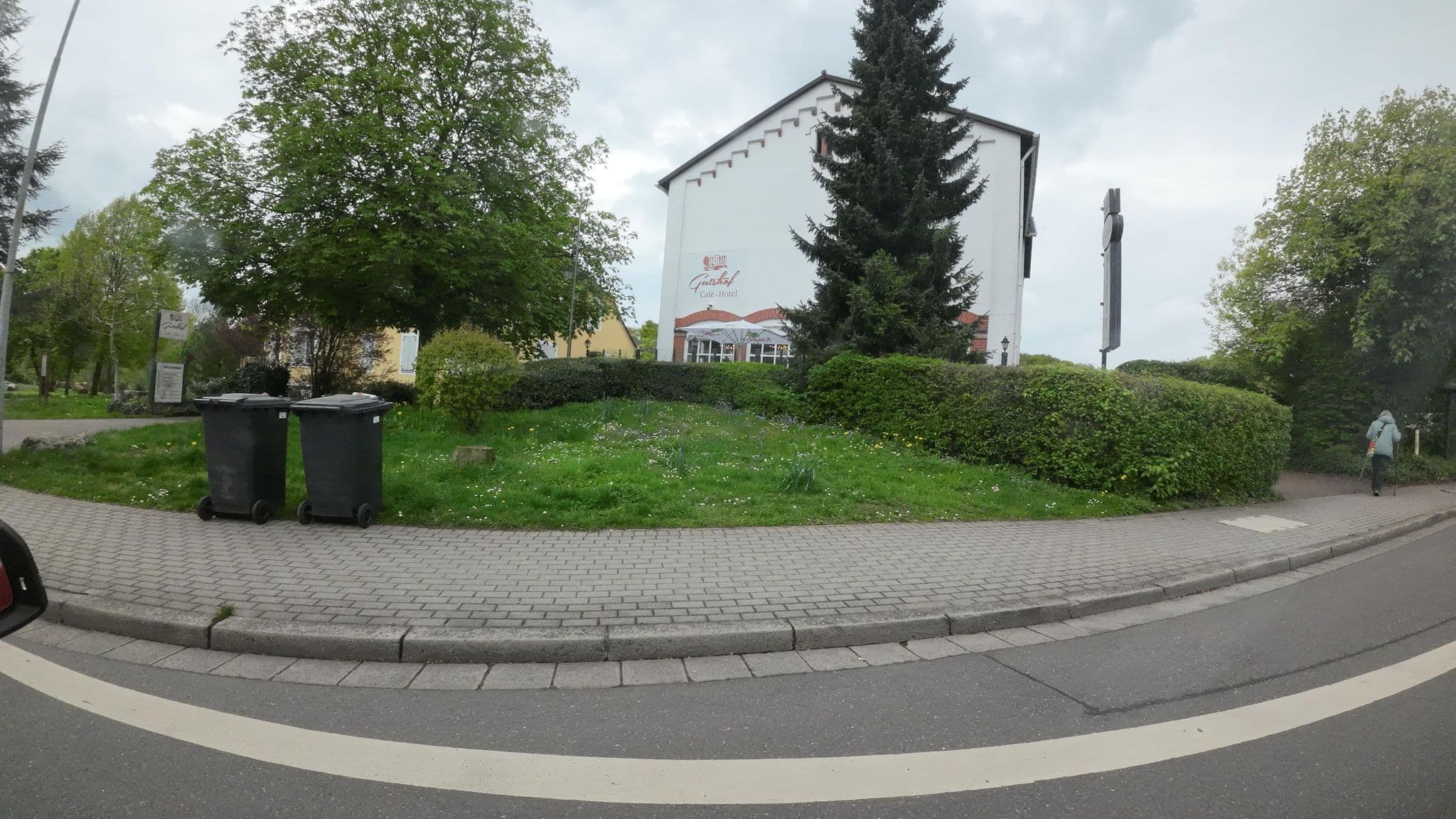 Street view near Gutshof, Neunkirchen — © teddy73 (CC BY-SA · Mapillary)