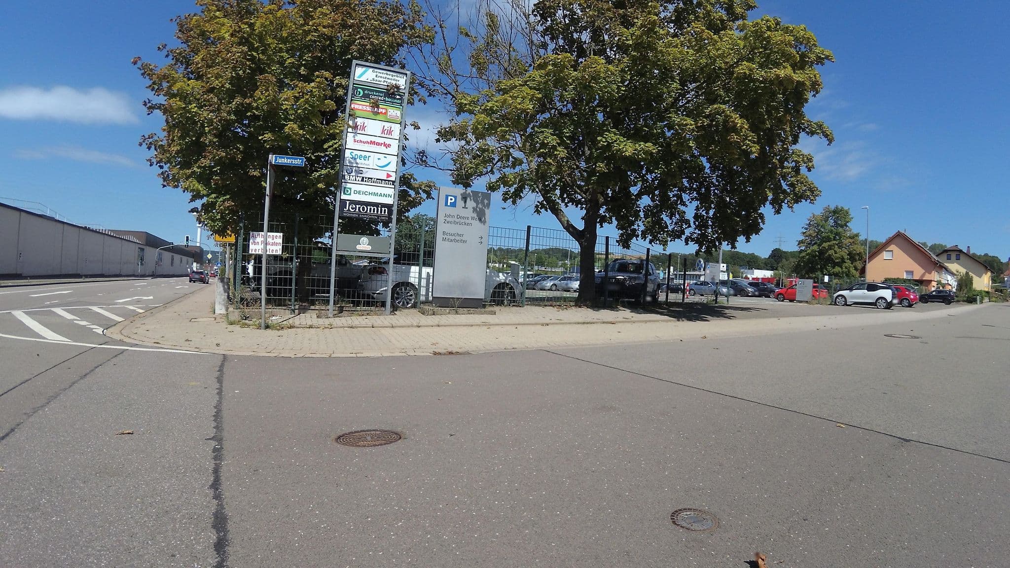 Street view near Ferienwohnung Klühspies, Zweibrücken — © teddy73 (CC BY-SA · Mapillary)