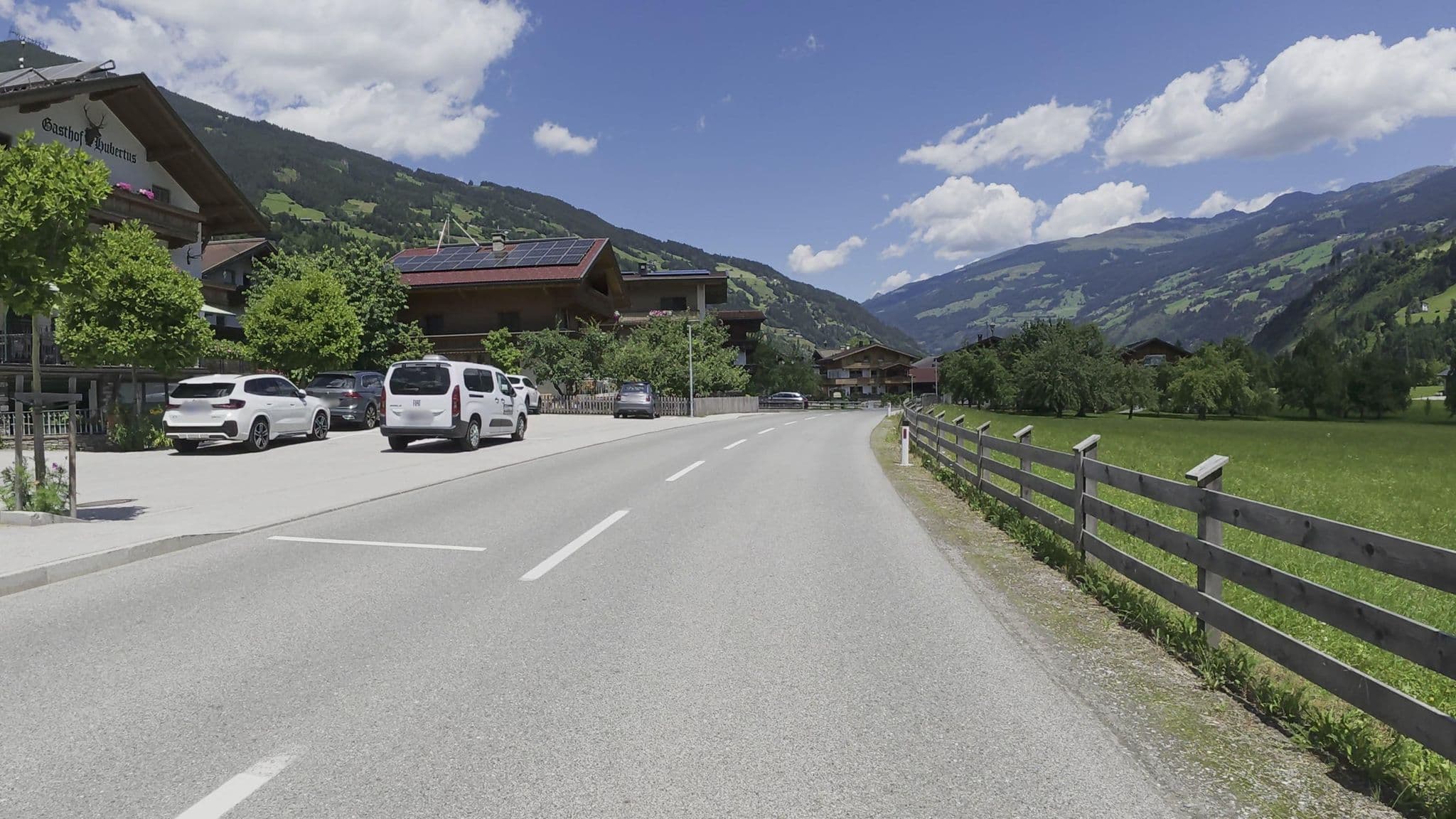 Street view near Gasthof Pension Hubertus, Hippach — © Guzzi_Franze (CC BY-SA · Mapillary)