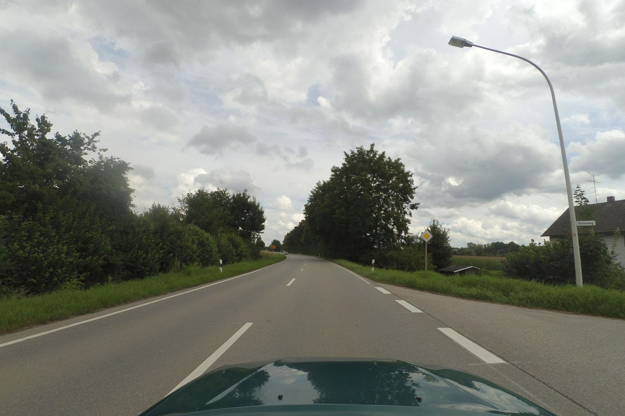 Street view near Pension Roßmeier, Gottfrieding — © wegatest (CC BY-SA · Mapillary)