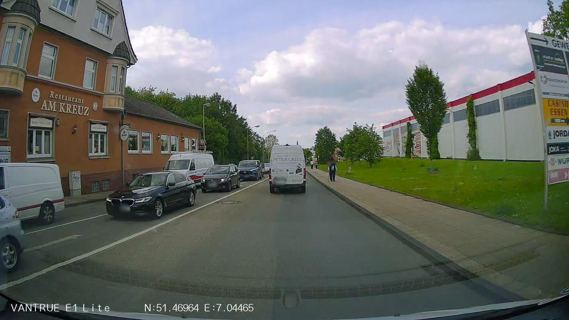 Street view near Am Kreuz, Essen — © Hightower- (CC BY-SA · Mapillary)