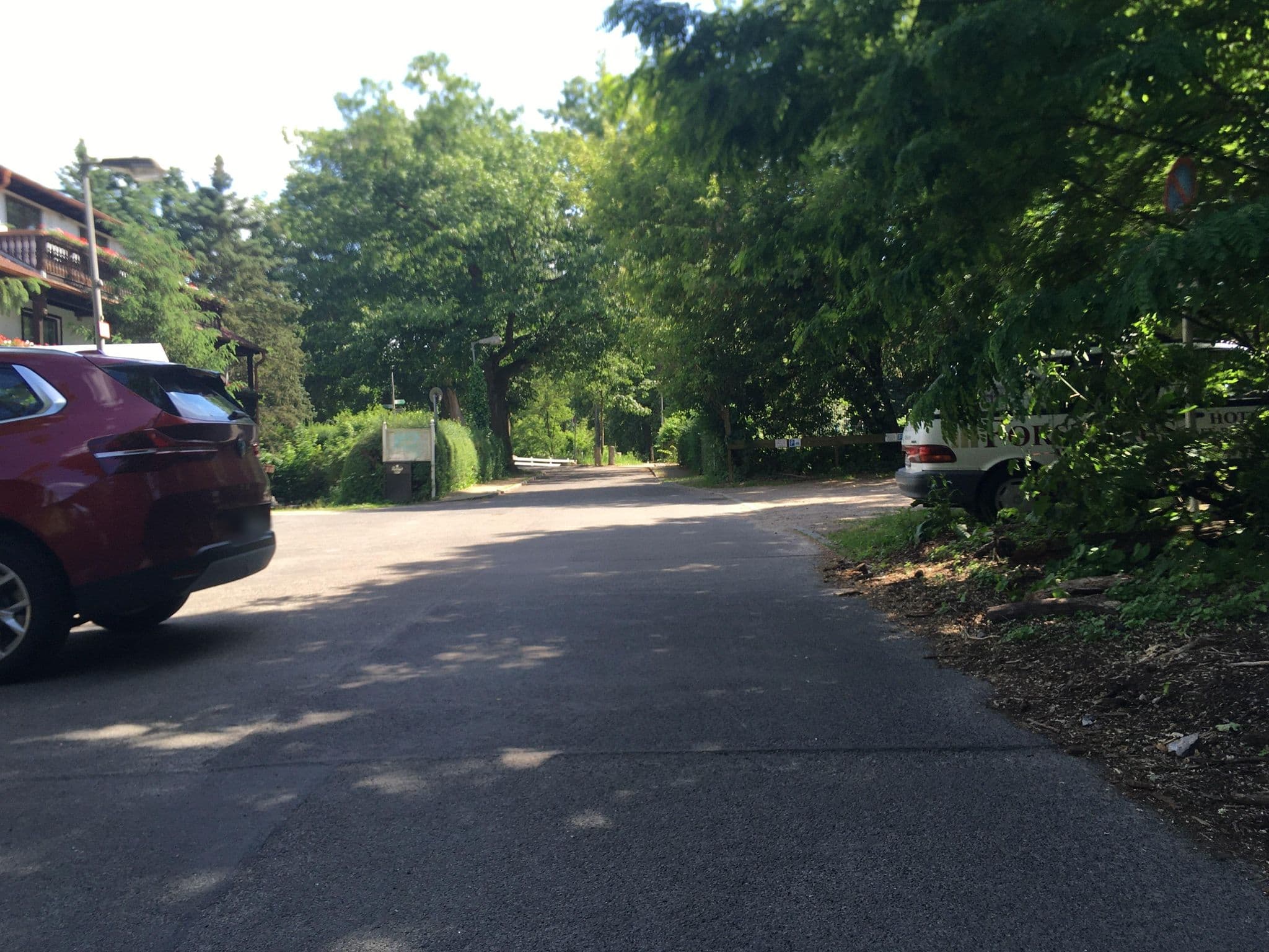 Street view near Hotel Forsthaus Wannsee, Wannsee — © carlheinz (CC BY-SA · Mapillary)