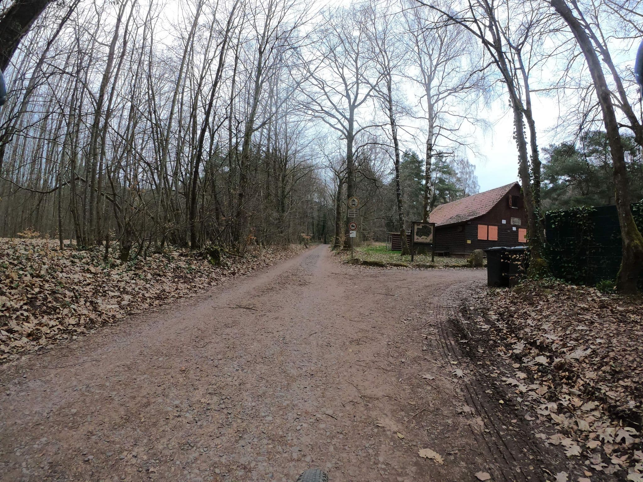Street view near Lindelbrunn, Gossersweiler-Stein — © mathe-hilde (CC BY-SA · Mapillary)