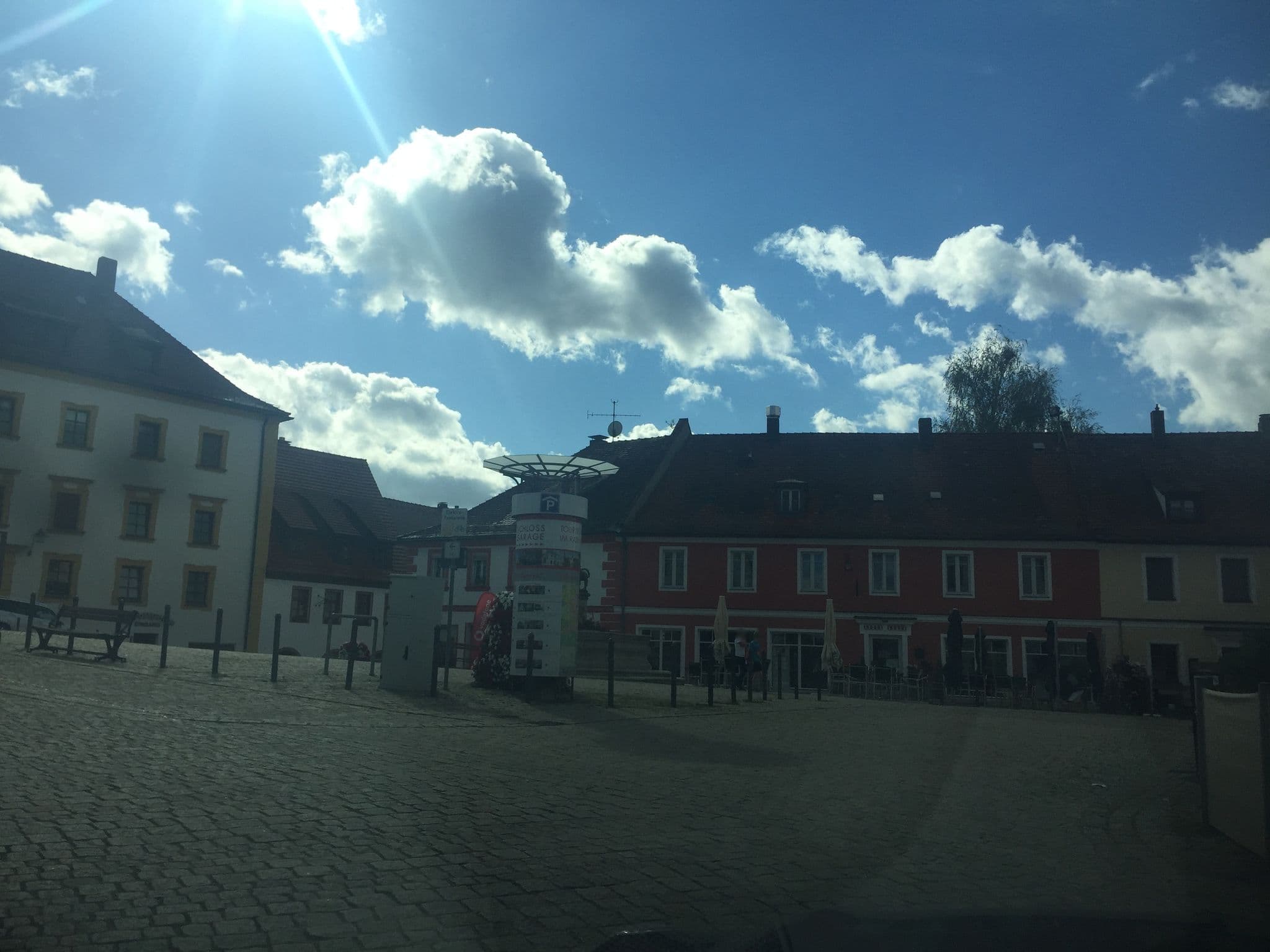 Street view near Hotelgasthof Bayerischer Hof, Sulzbach-Rosenberg — © zandu (CC BY-SA · Mapillary)
