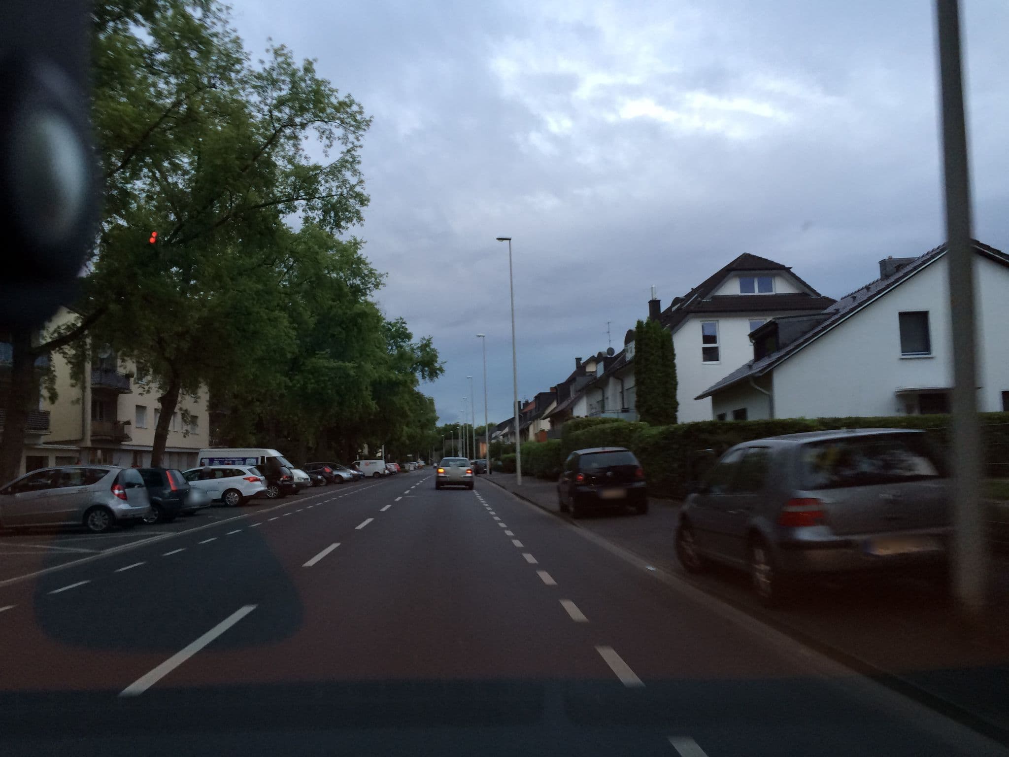 Street view near Friesdorfer Hof, Friesdorf — © dschuwa (CC BY-SA · Mapillary)