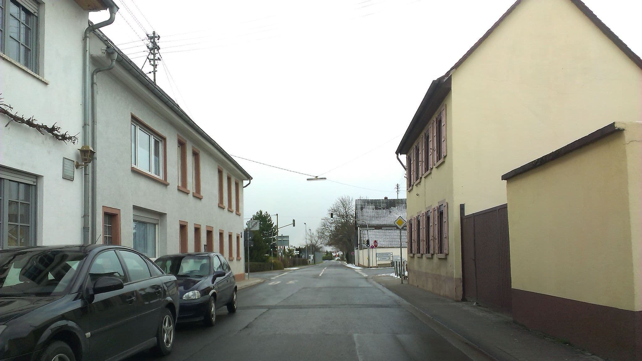 Street view near Rheinhessenstube, Offstein — © wegavision (CC BY-SA · Mapillary)