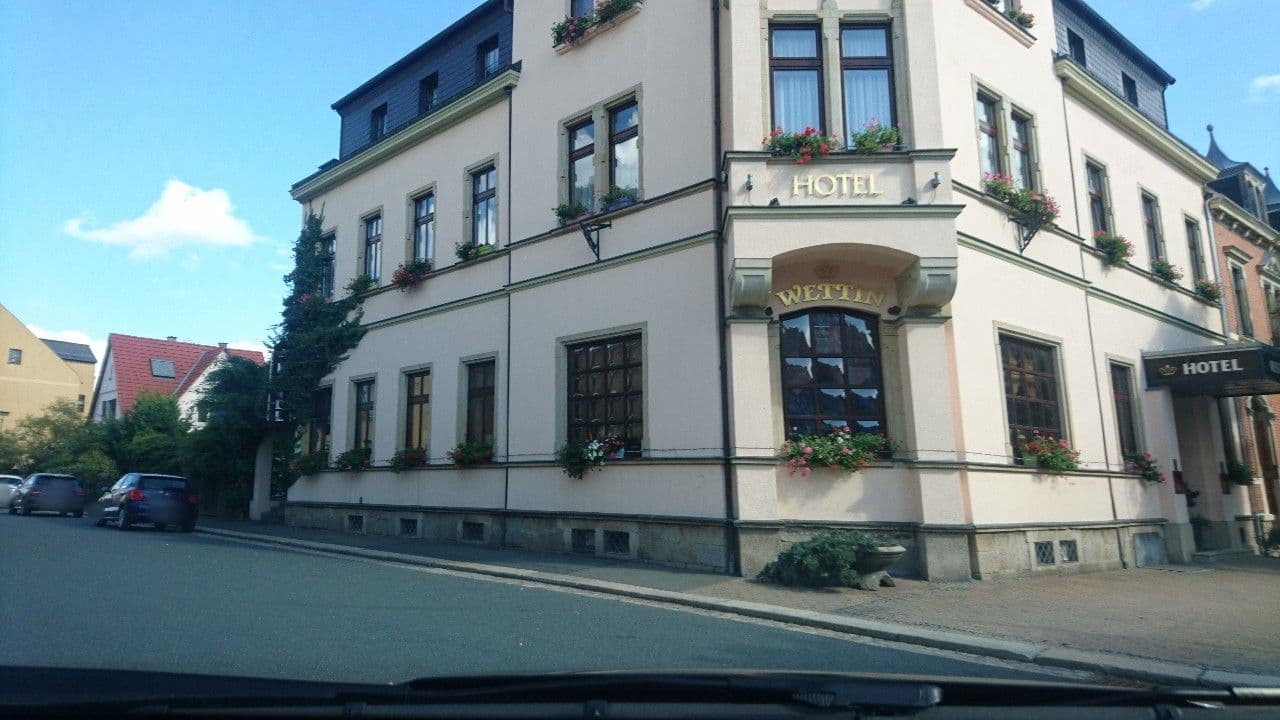 Street view near Hotel Wettin, Treuen — © hdmn (CC BY-SA · Mapillary)