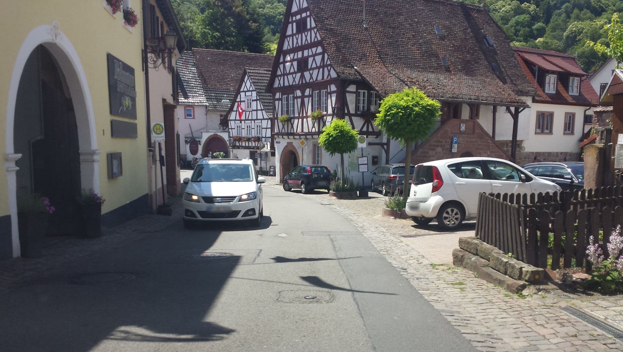 Street view near Hotel-Restaurant Rebmann, Ilbesheim — © wegavision (CC BY-SA · Mapillary)
