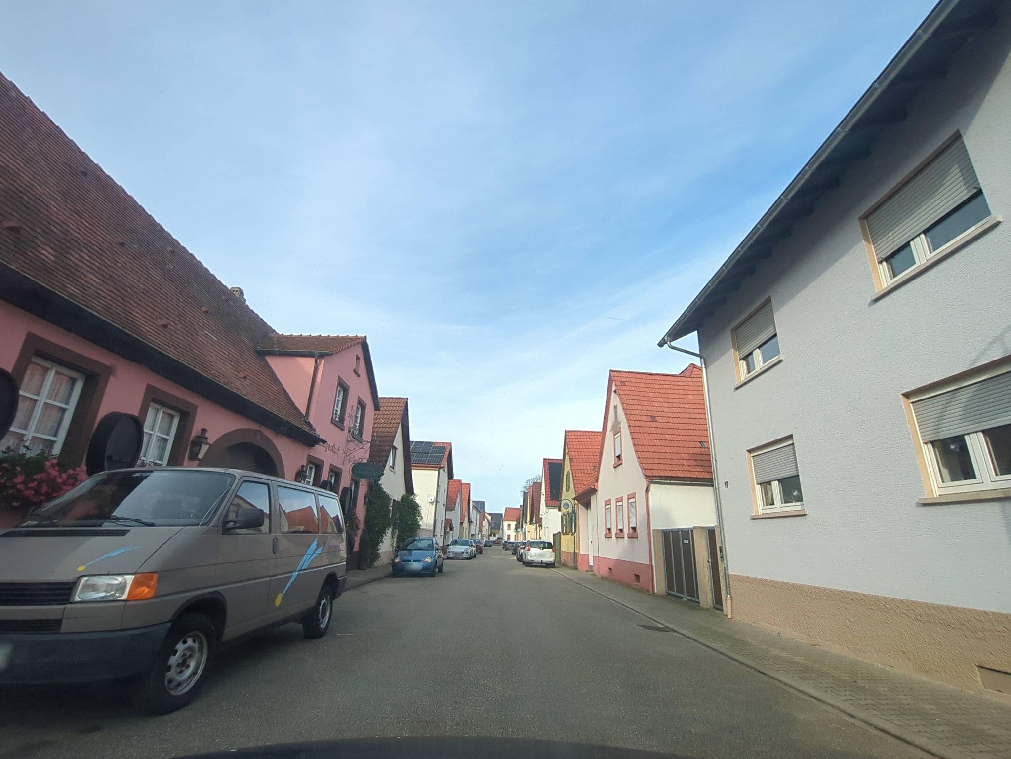 Street view near Falkenhorst, Kronau — © BennyTjeExplorer (CC BY-SA · Mapillary)