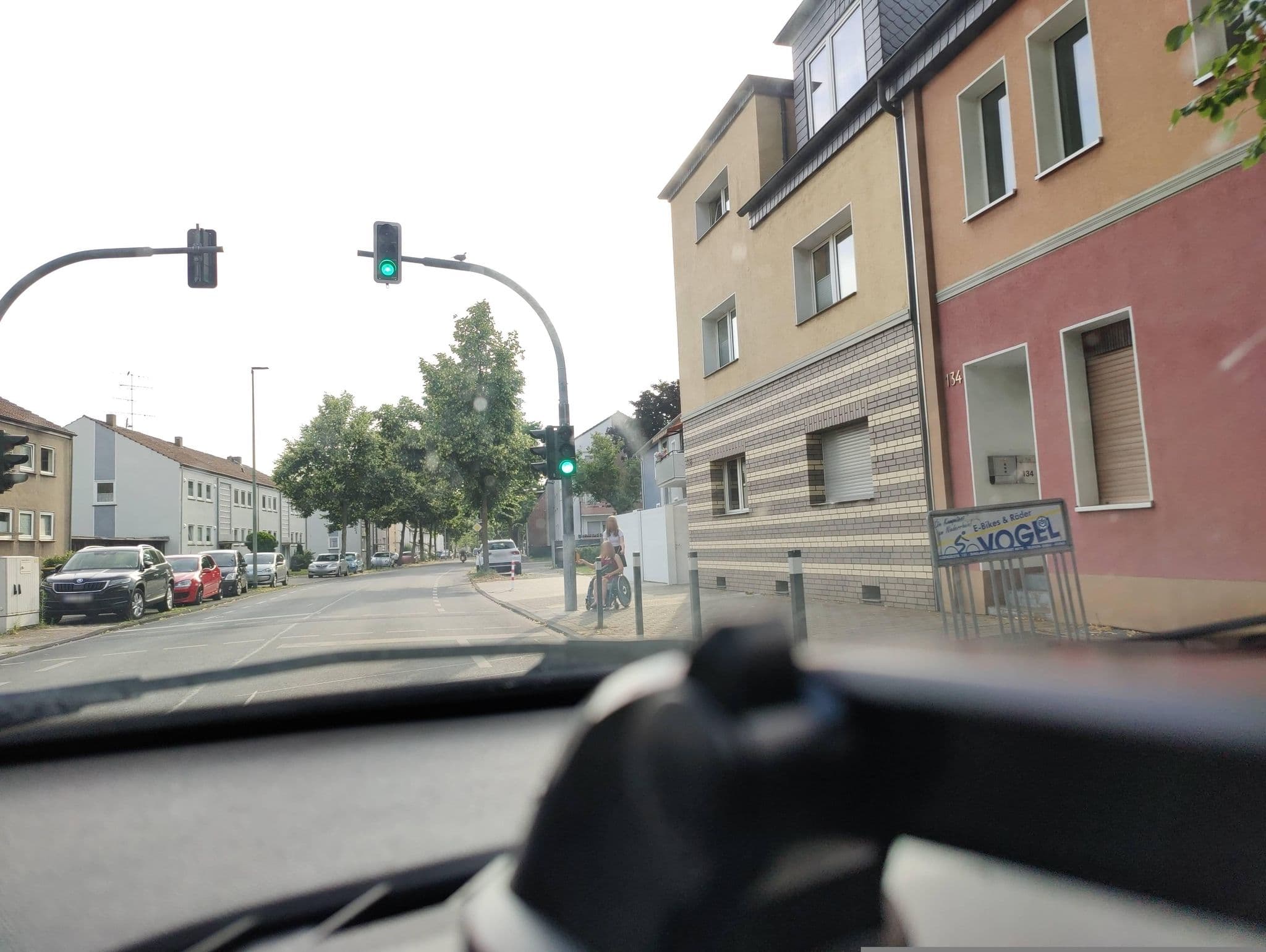 Street view near Muth, Dinslaken — © poxonline (CC BY-SA · Mapillary)