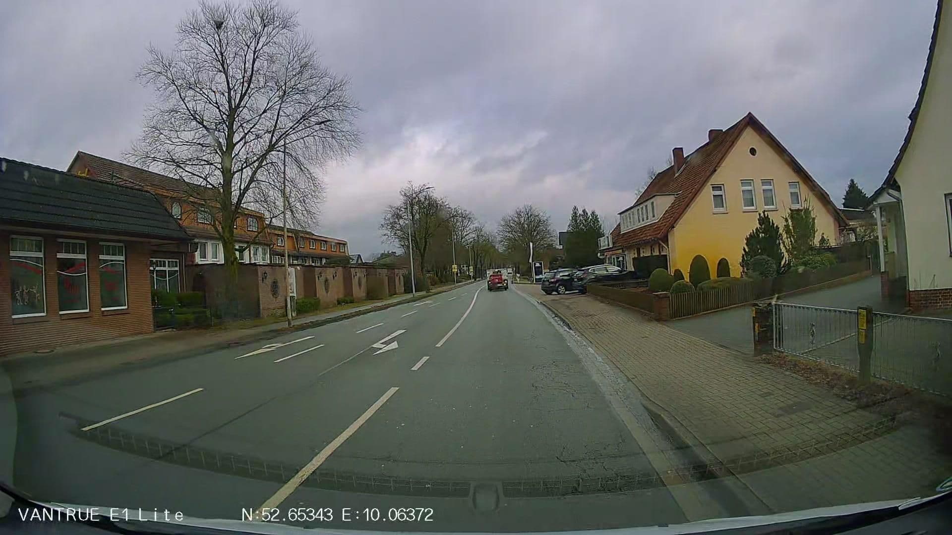 Street view near Hotel Celler Tor, Celle — © Hightower- (CC BY-SA · Mapillary)